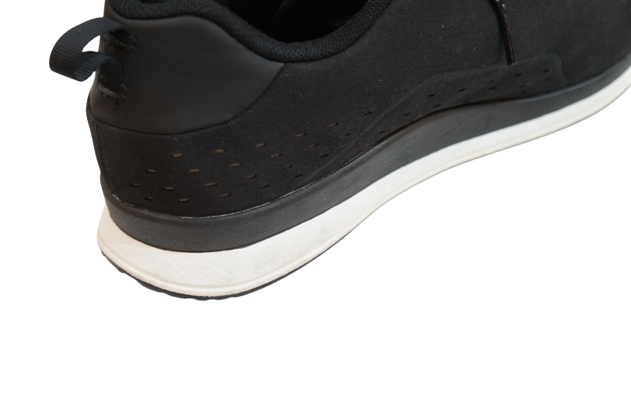 SHIMANO 「シマノ」 SH-CT500 27.8cm シューズ / バイチャリ浦和ベース