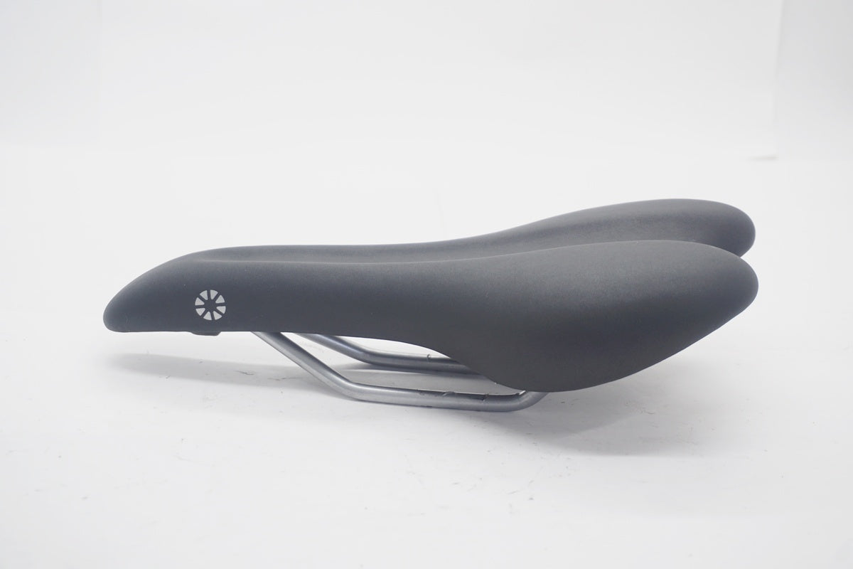 DAHON「ダホン」 純正サドル / 京都八幡店