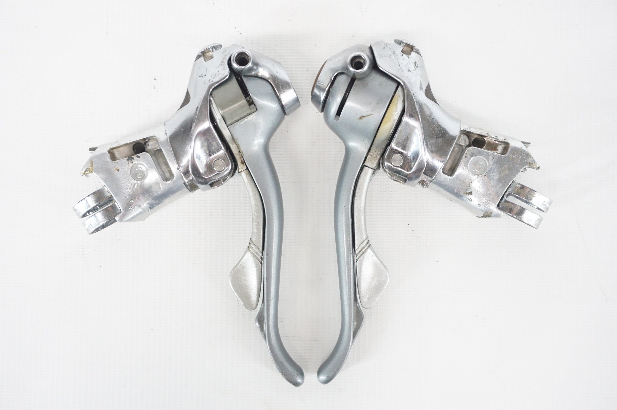 ジャンク SHIMANO 「シマノ」 600 6400系 コンポセット / 阪急塚口店