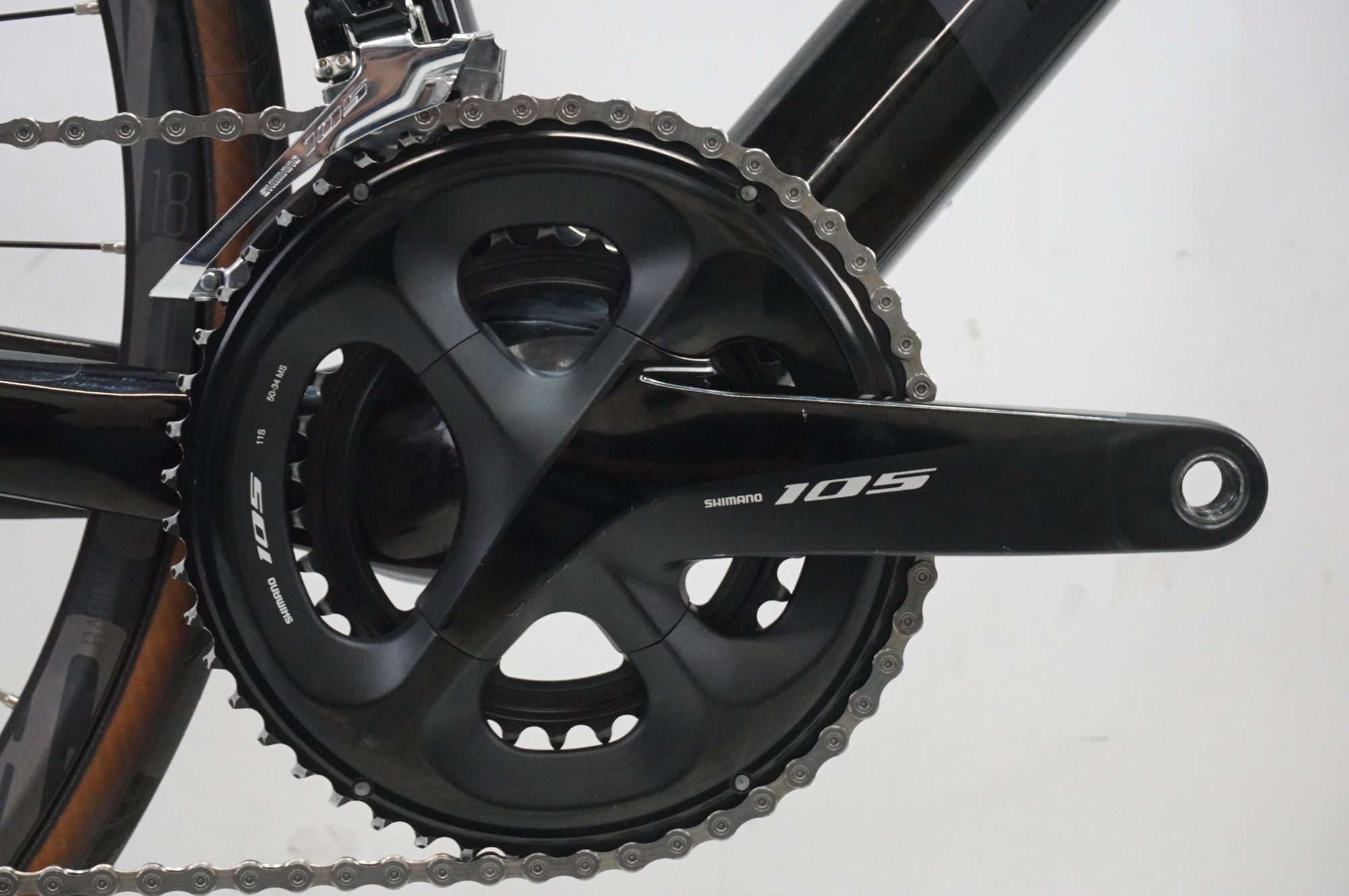 BIANCHI ビアンキ INFINITO XE シマノ105 2021年 BIANCHI 「ビアンキ」 INFINITO XE DISC 105 2021年モデル ロード
