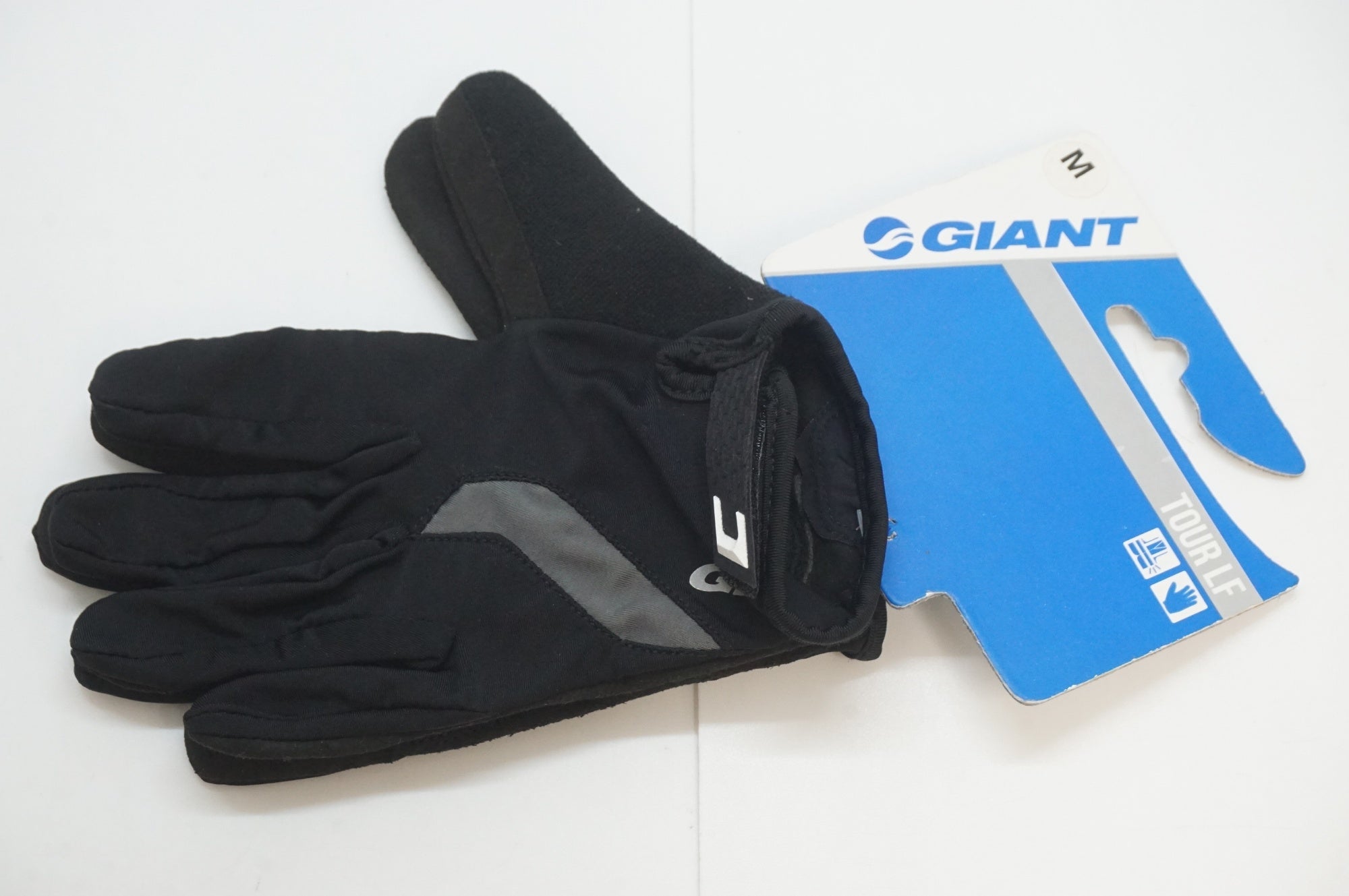GIANT 「ジャイアント」 TOUR LF Mサイズ グローブ / 福岡店