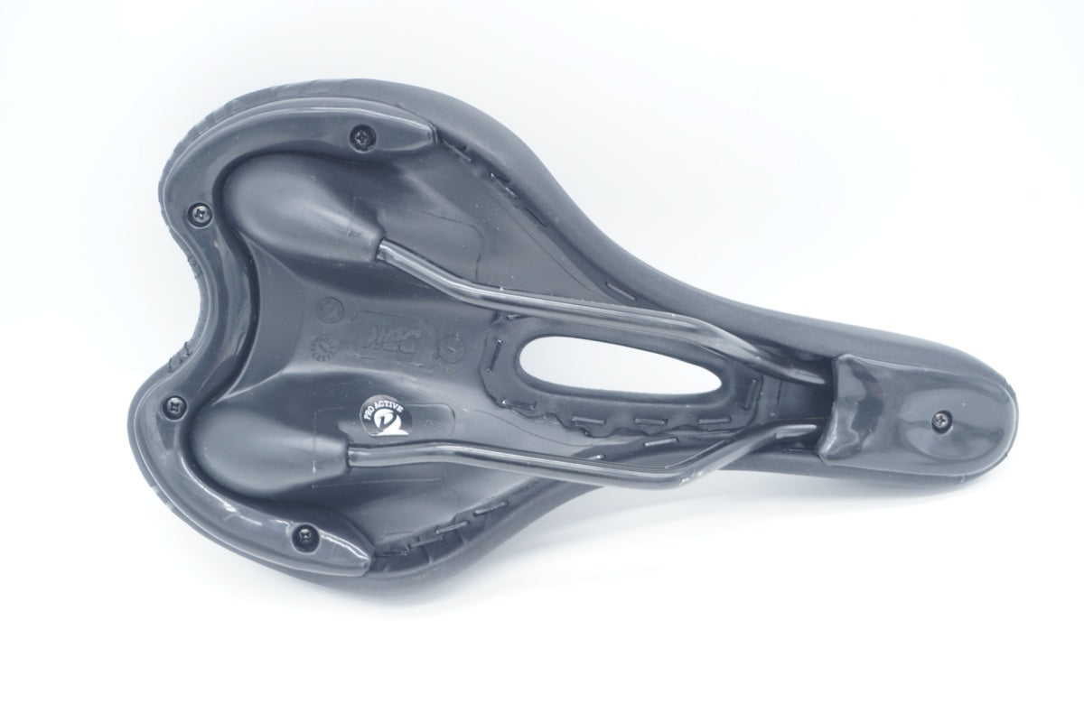 FORCE 「フォース」 ZAK サドル / 滋賀大津店