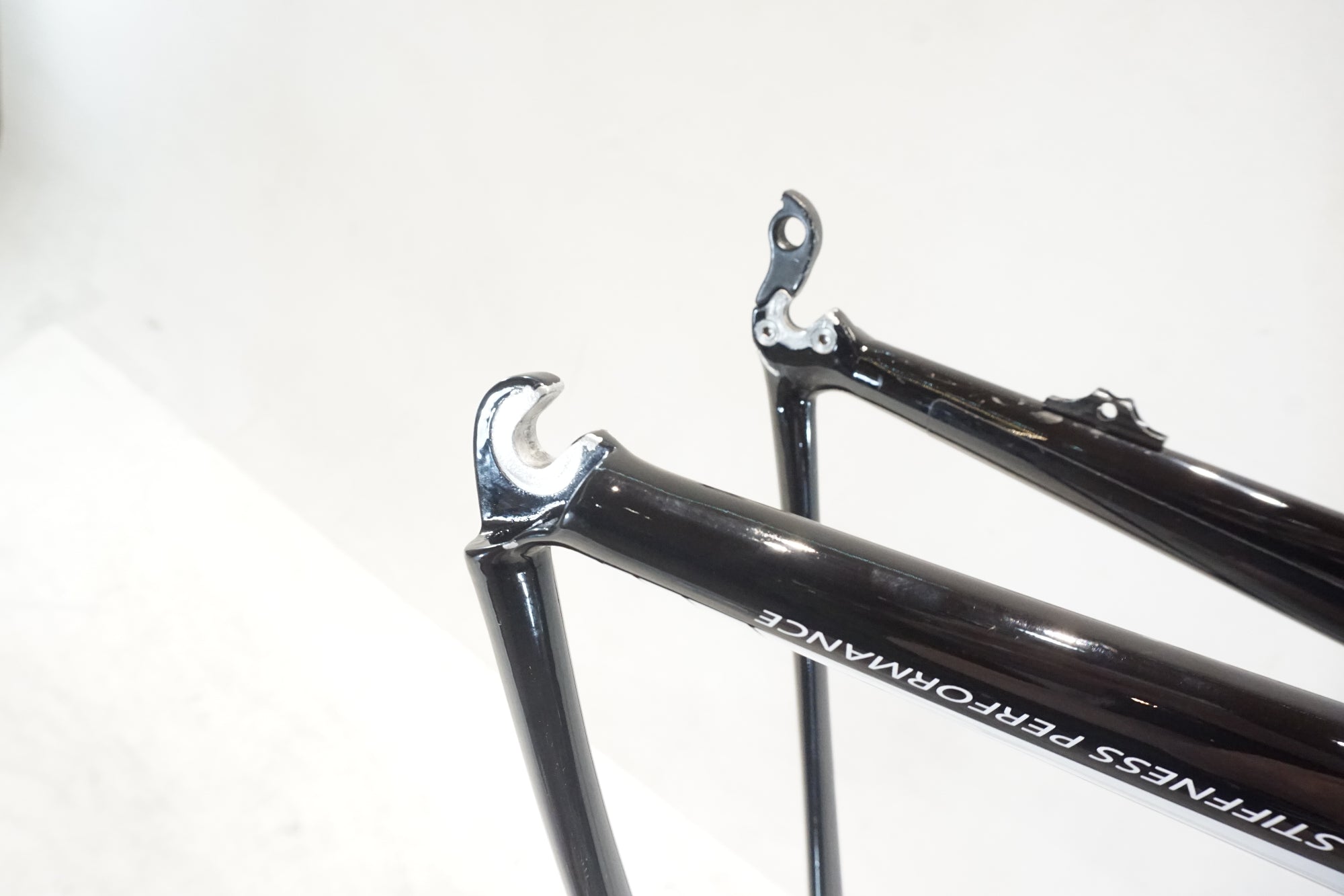 KUOTA 「クオータ」 KRYON 2016年モデル フレームセット / 横浜