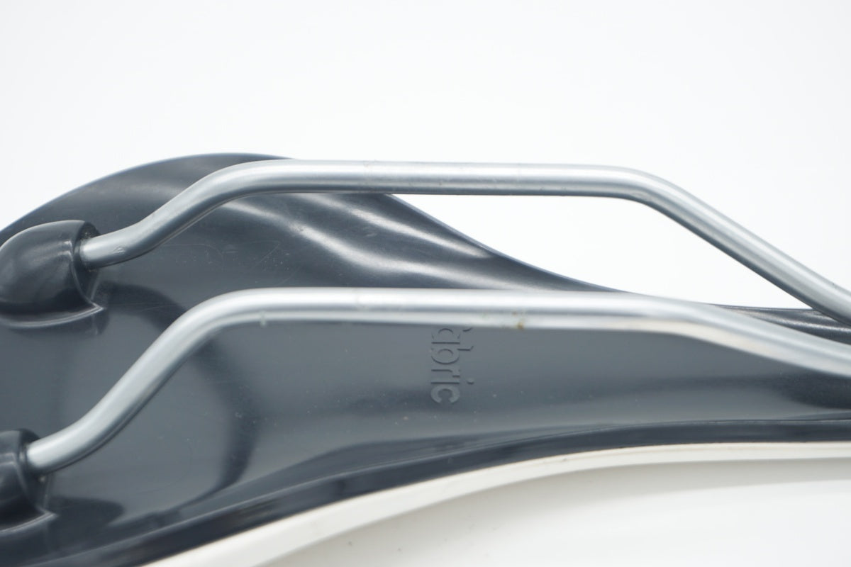 FABRIC 「ファブリック」 SCOOP FLAT ELITE サドル / 滋賀大津店