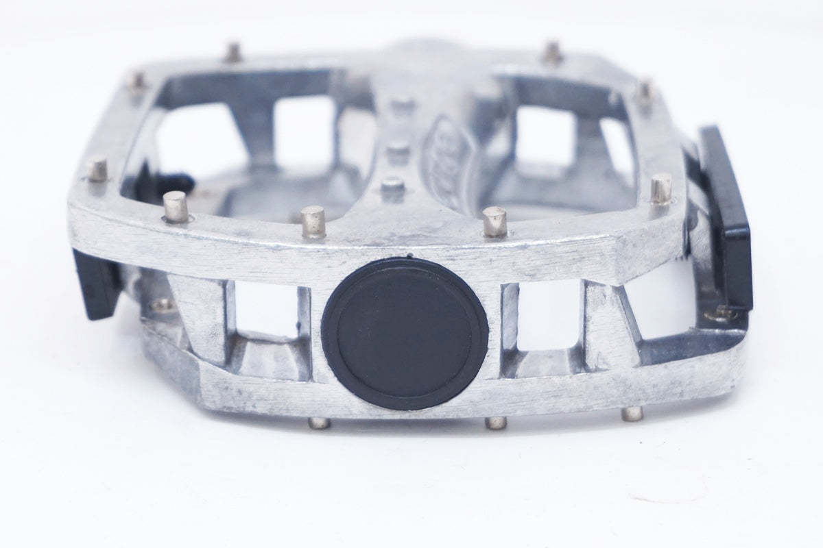 GRUNGE 「グランジ」 ペダル / 大阪美原北インター店