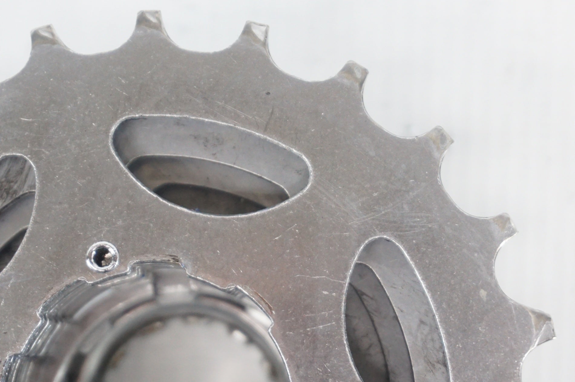 SHIMANO 「シマノ」 型番不明 12-23T 8s スプロケット / 阪急塚口店