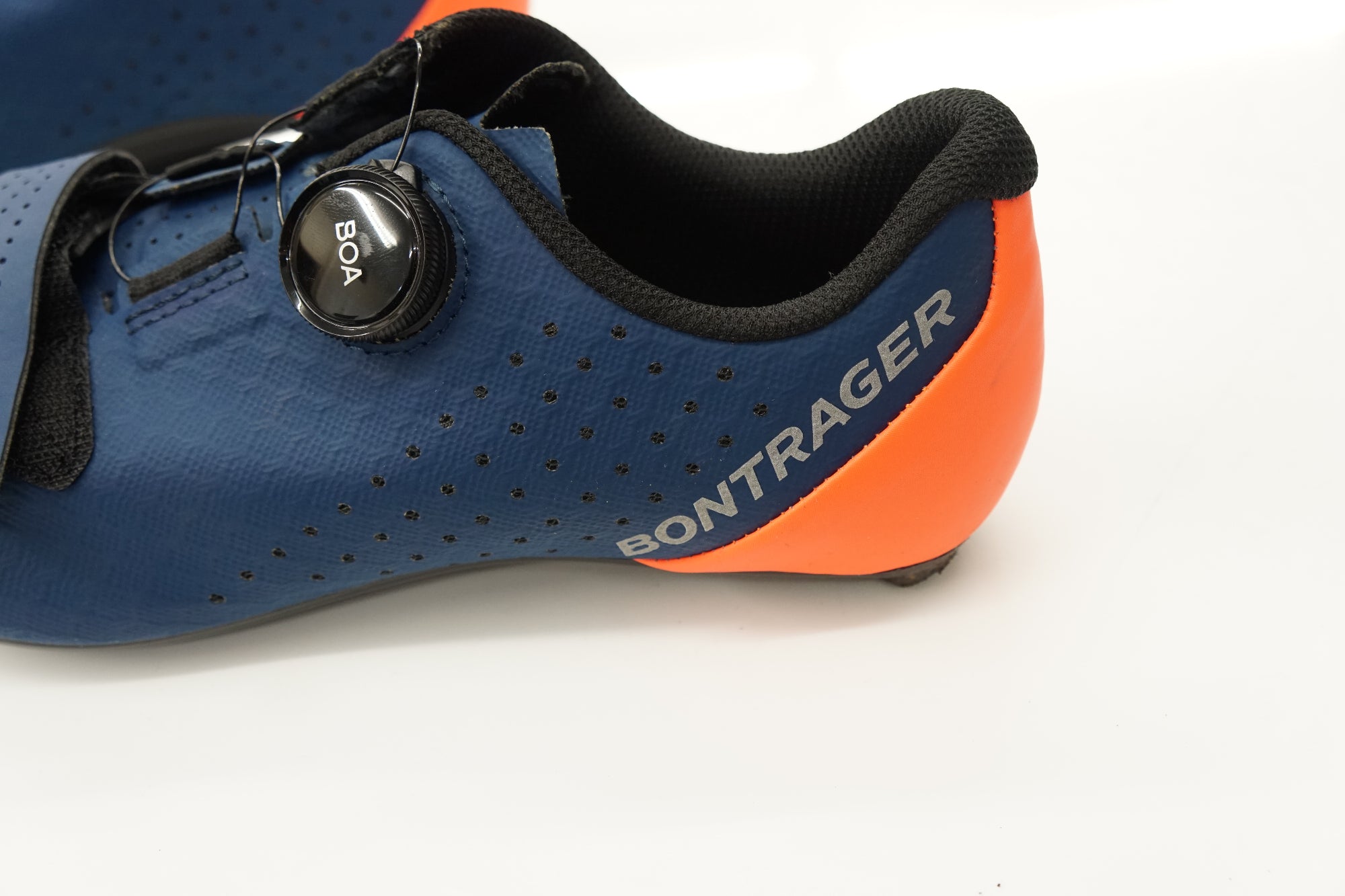 BONTRAGER 「ボントレガー」 CIRCLUT ROAD 25.7cm シューズ / バイチャリ浦和ベース