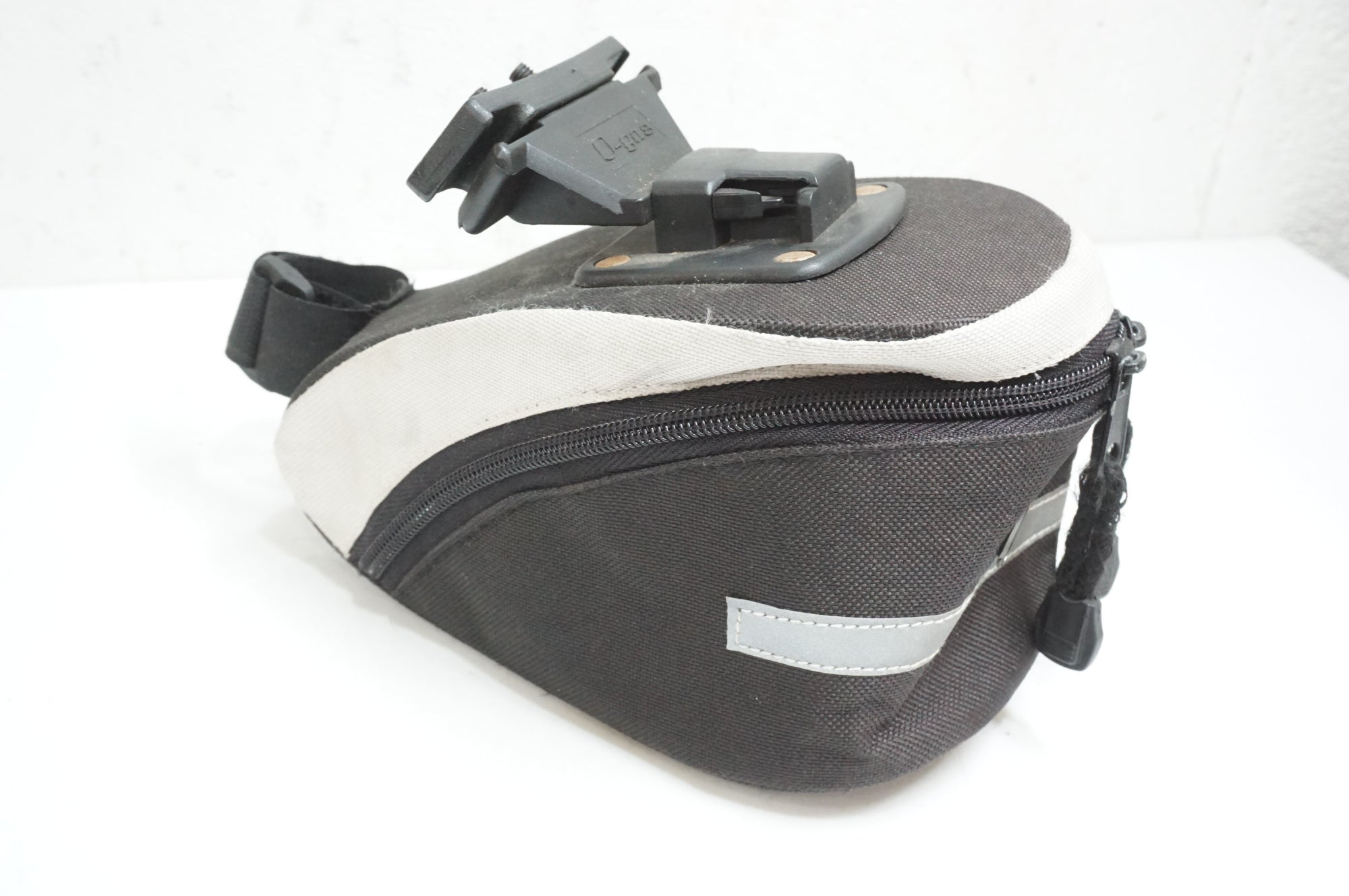 O-GNS 「オージーエヌエス」 サドルバッグ / 大宮店