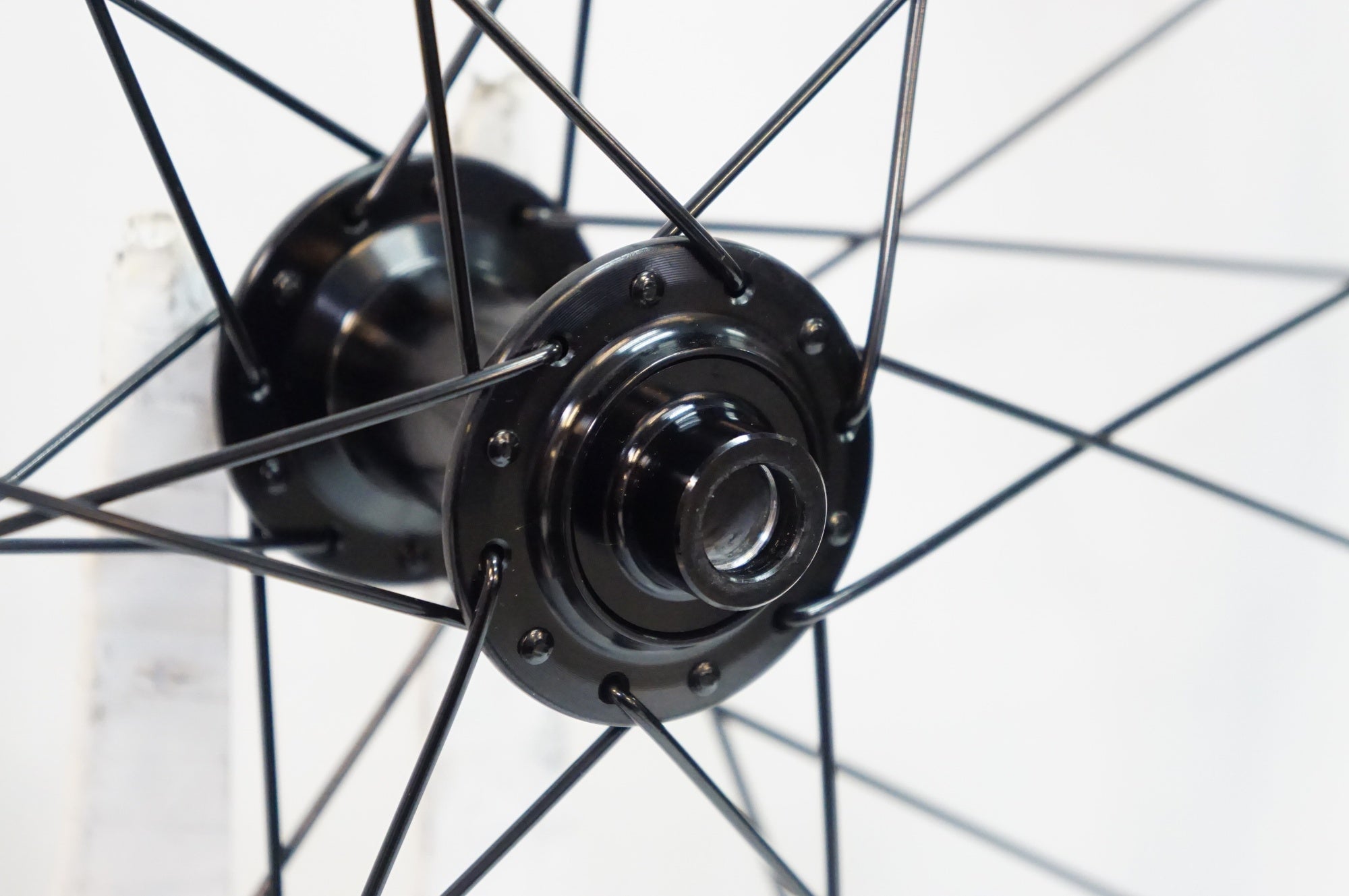 BONTRAGER 「ボントレガー」 PARADIGM TLR23 DISC シマノ11/12速