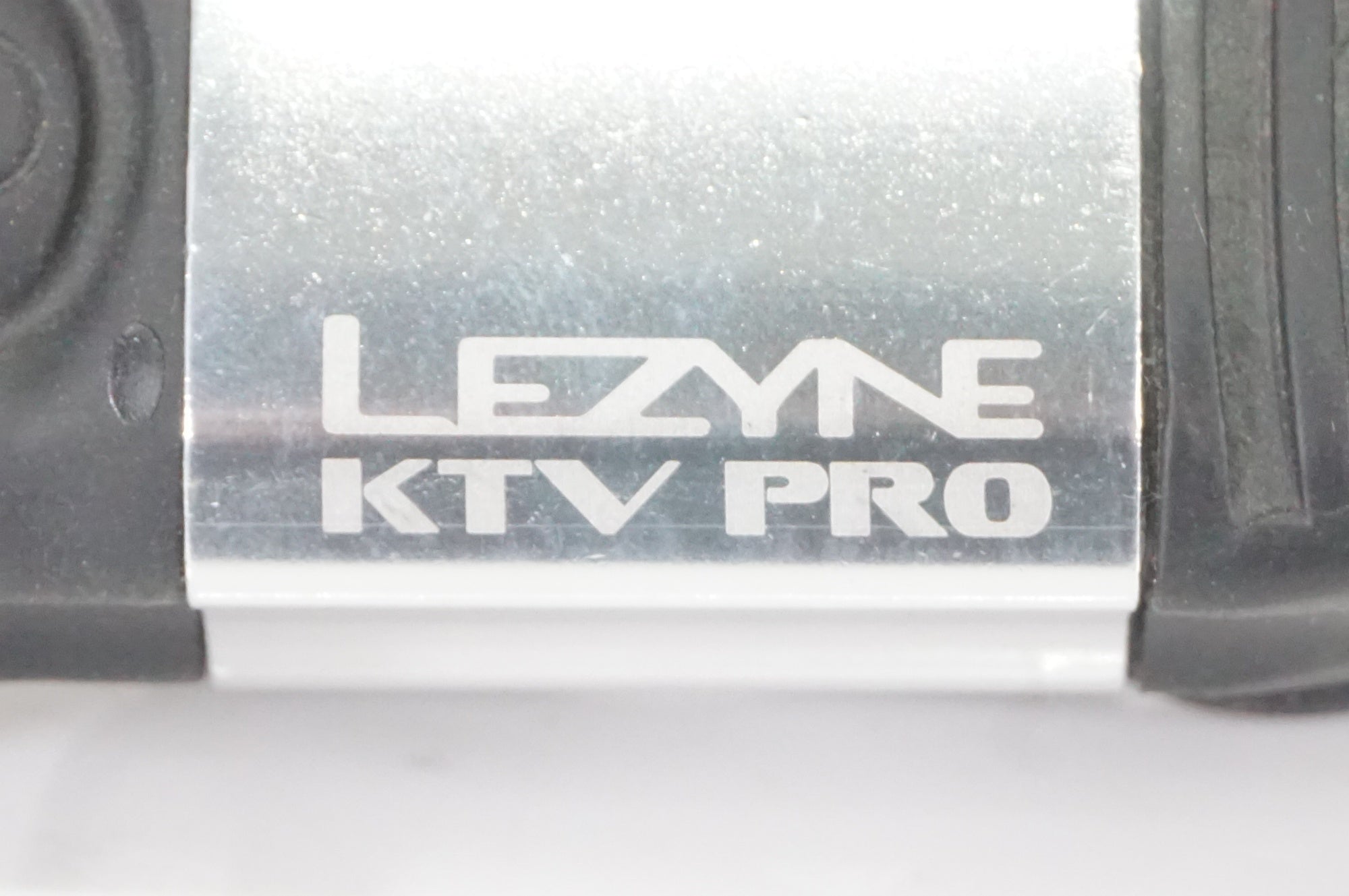 LEZYNE 「レザイン」 KTV PRO フロントライト / AKIBA店