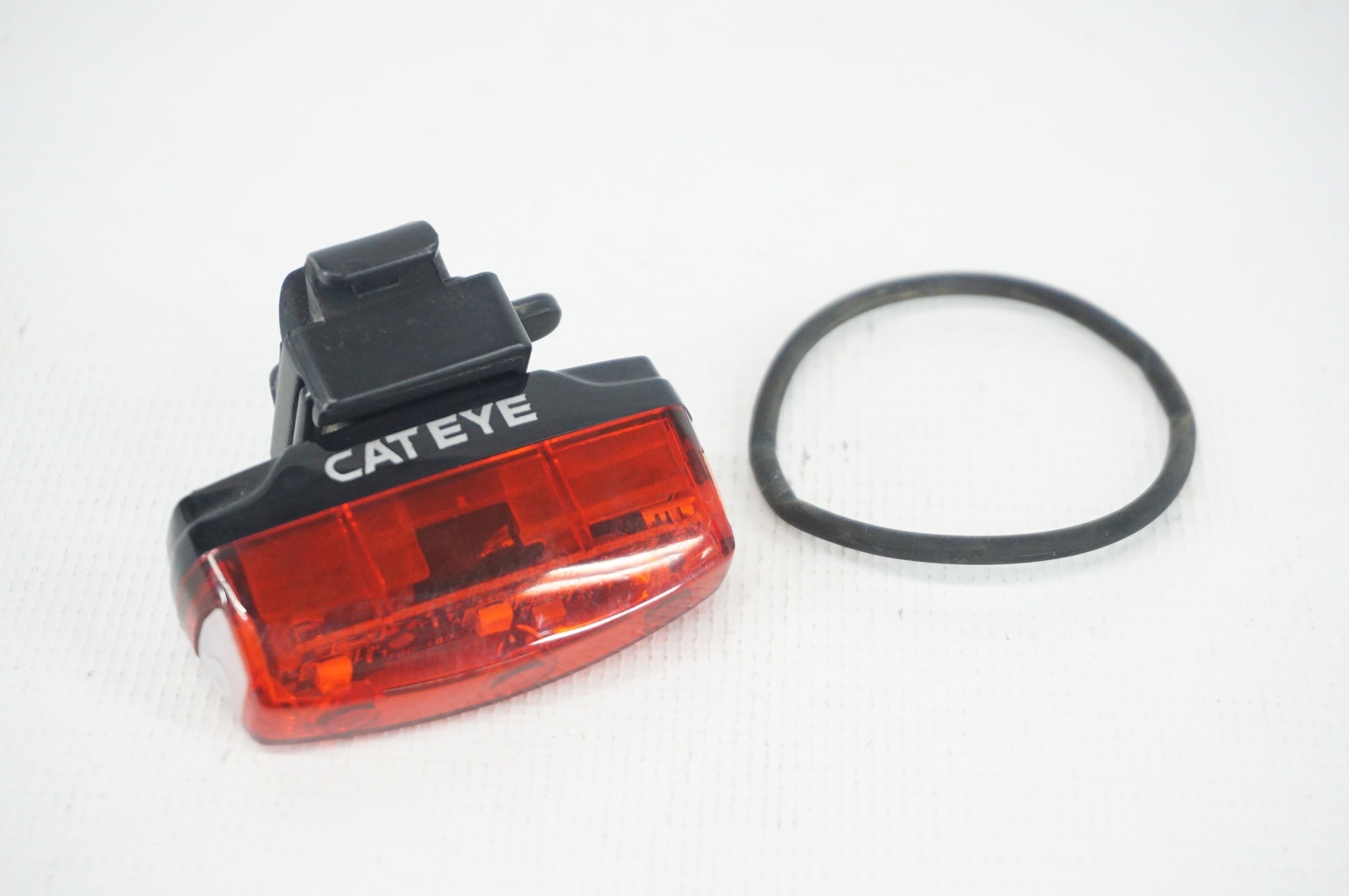 CATEYE 「キャットアイ」 TL-LD620 リアライト / 阪急塚口店