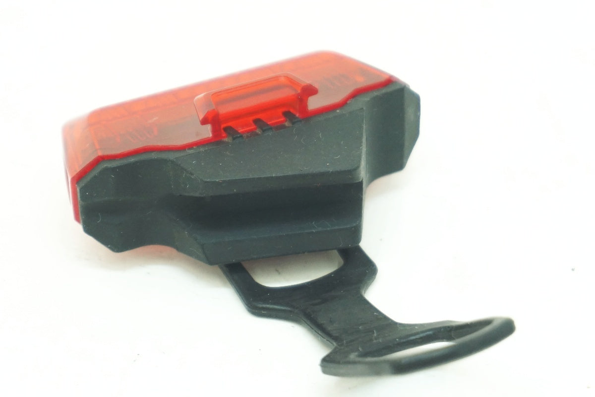 ブランド不明 リアライト / 大阪美原北インター店