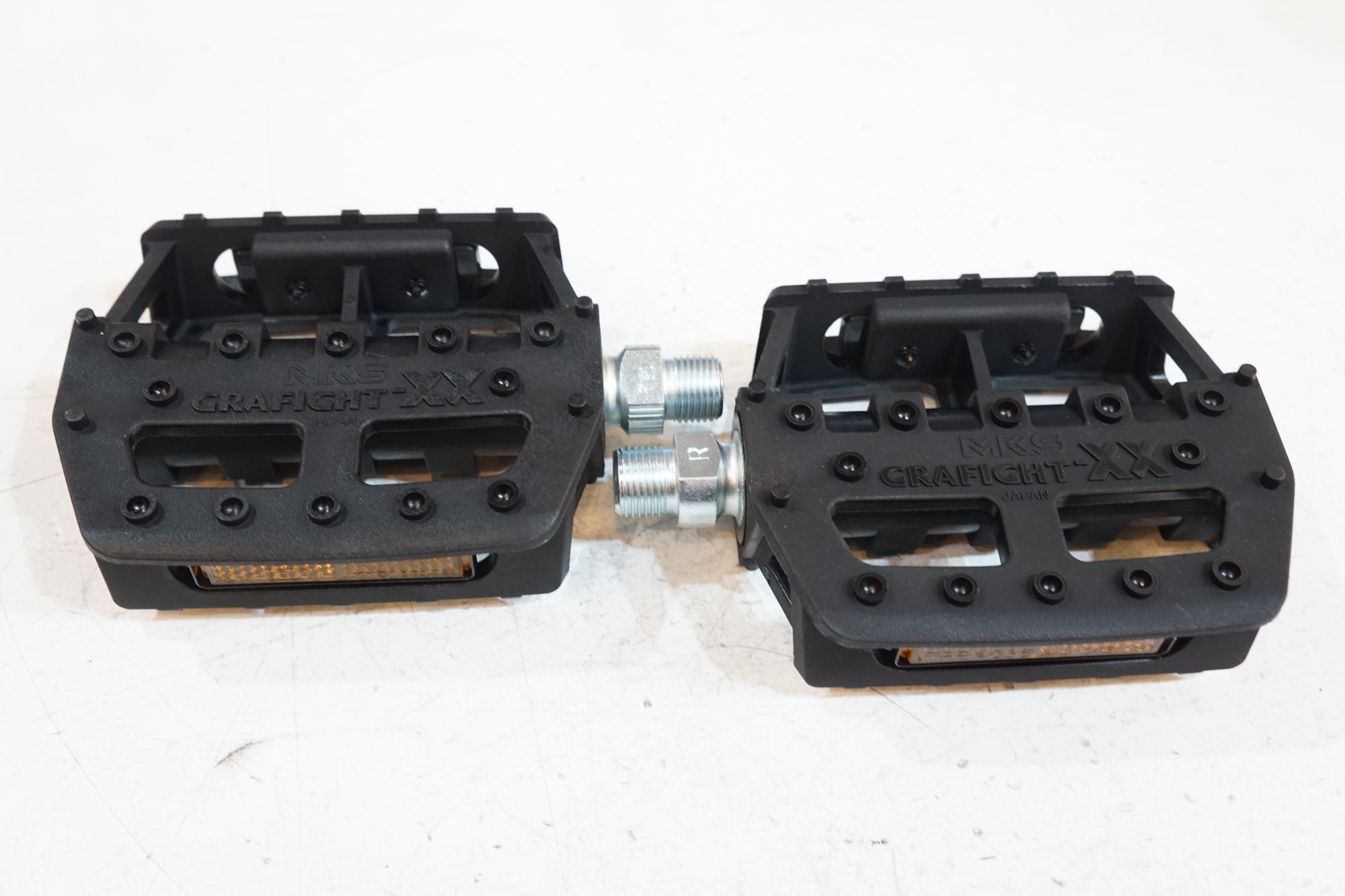 MKS 「ミカシマ」 GRAFIGHT-XX ペダル / バイチャリ浦和ベース
