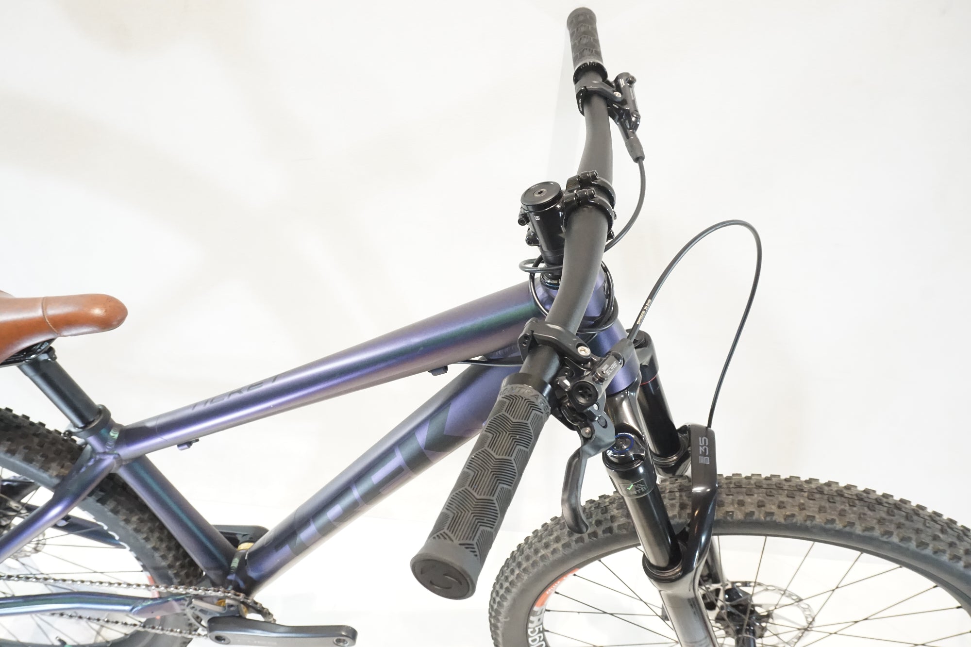 TREK 「トレック」 TICKET DJ 2024-2025年モデル 26インチ