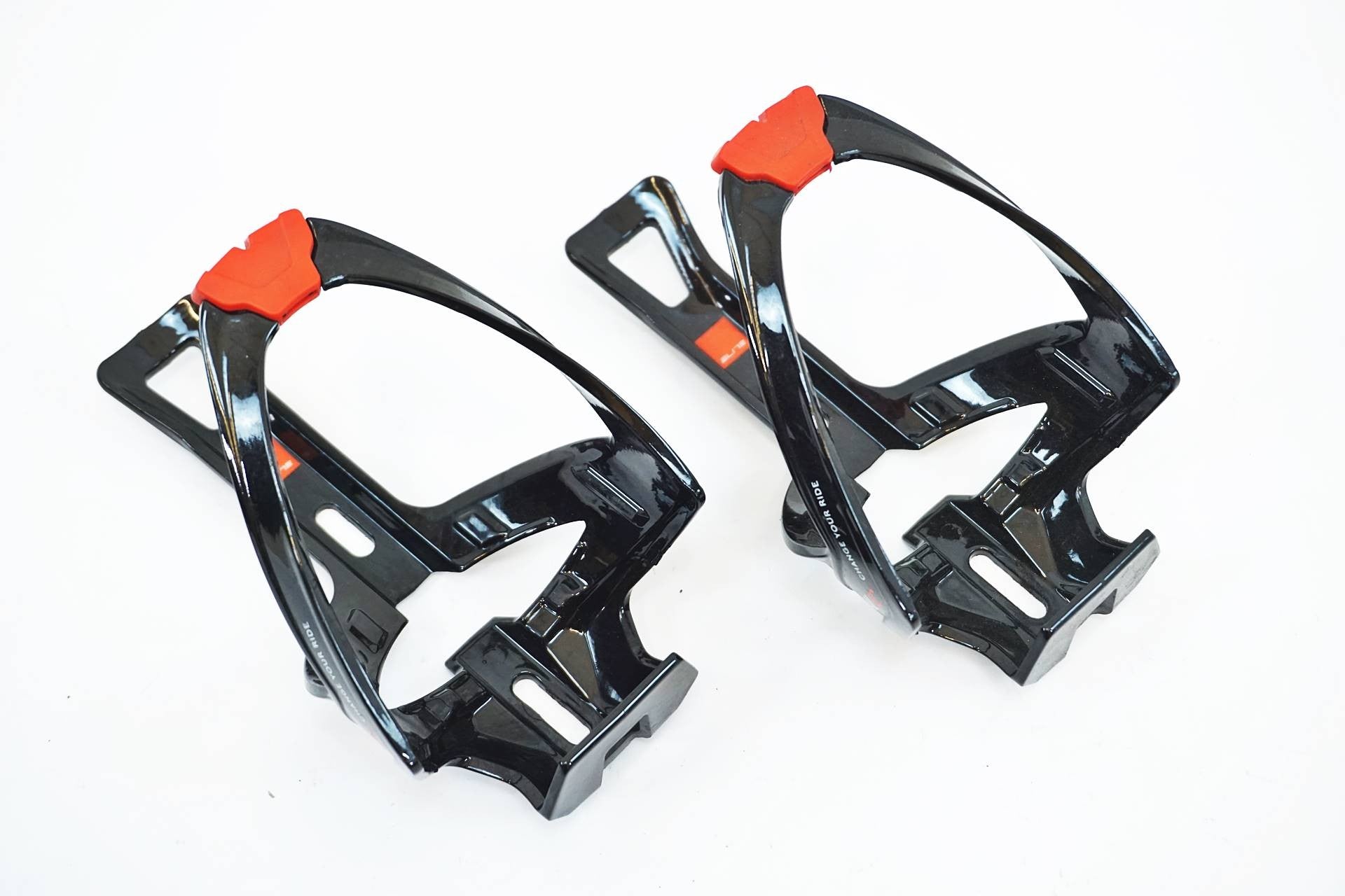 ELITE 「エリート」 CANNIBAL XC ボトルケージセット / 有明ガーデン店