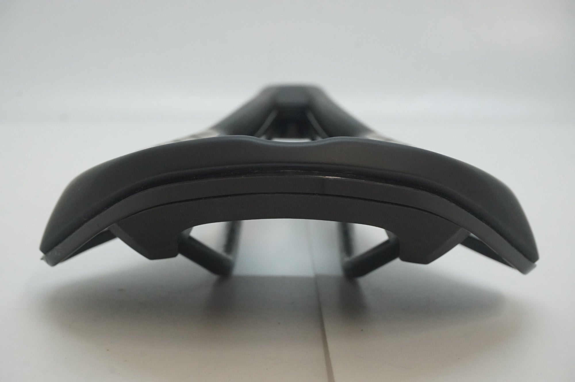 FIZIK 「フィジーク」 TEMPO ARGO R3 サドル / 福岡店