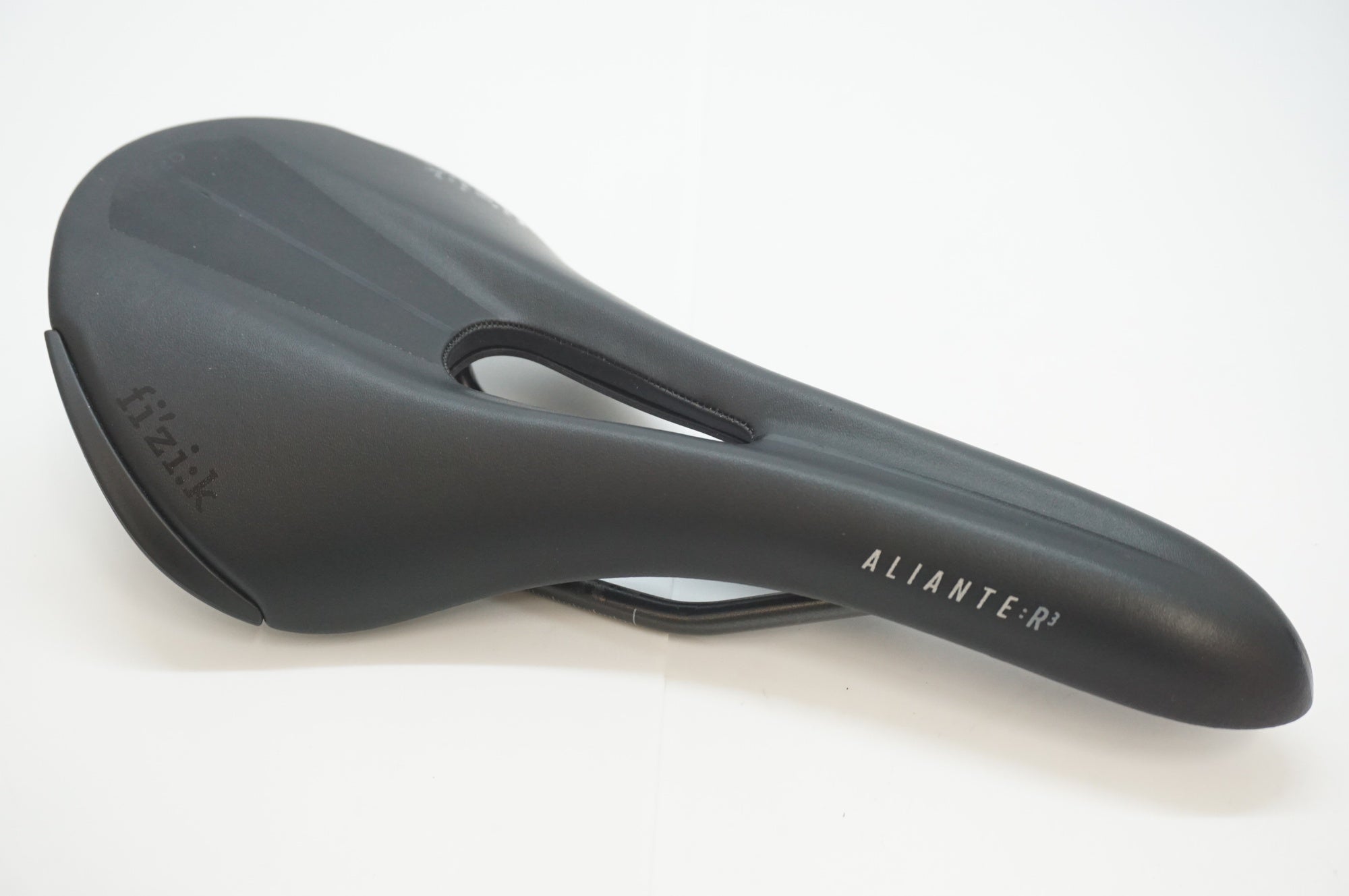 FIZIK 「フィジーク」 ALIANTE R3 サドル / 福岡店
