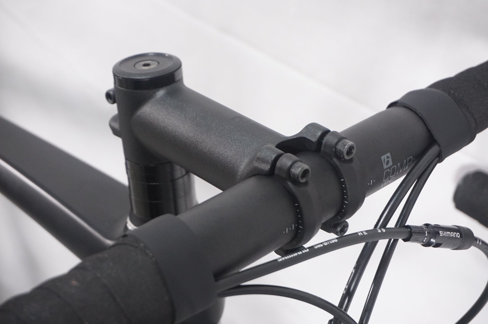 TREK 「トレック」 EMONDA ALR 4 DISC 2020年モデル ロードバイク