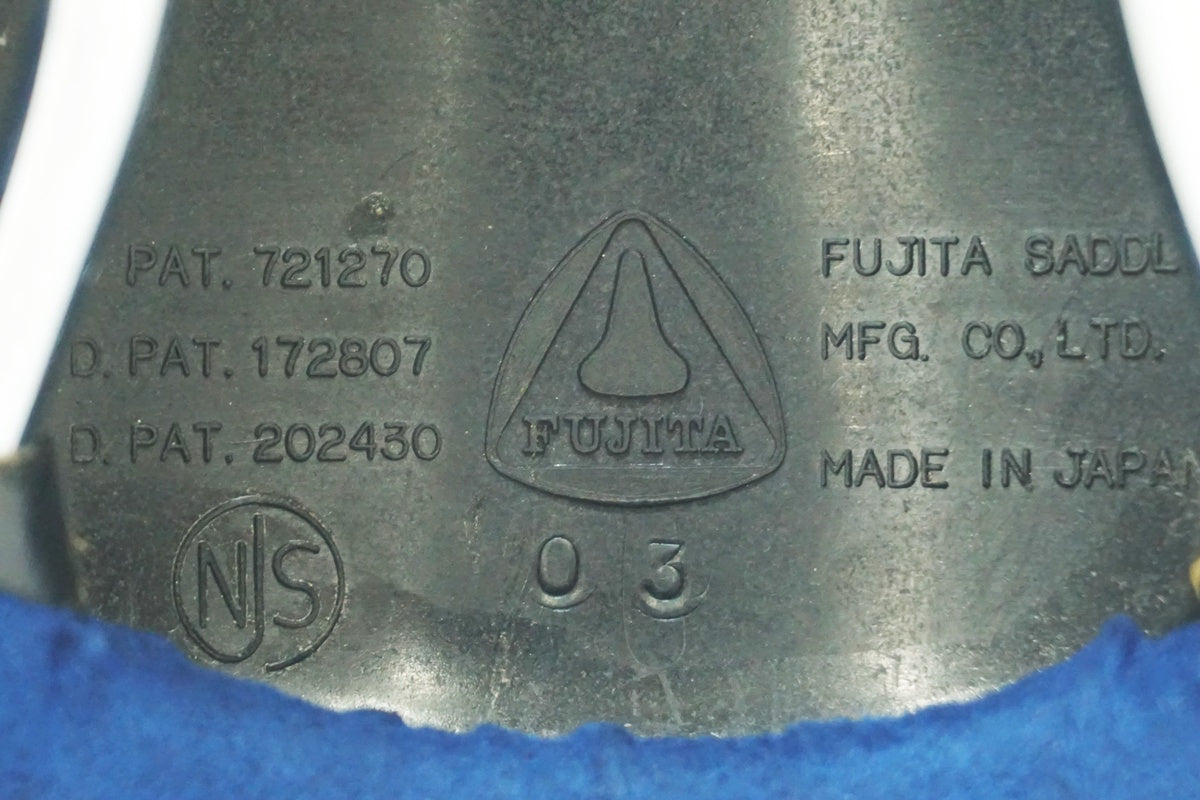FUJITA 「フジタ」 SEAMLESS PISTA サドル / 大阪美原北インター店
