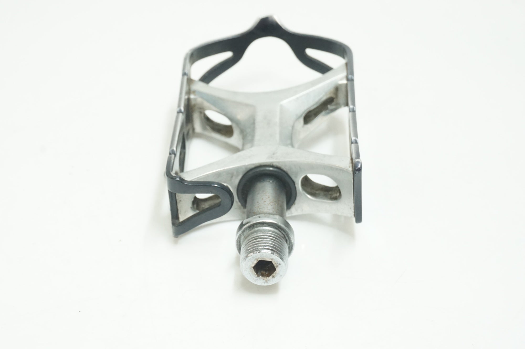 SUNTOUR 「サンツアー」 SUPERBE ペダル / 大宮店