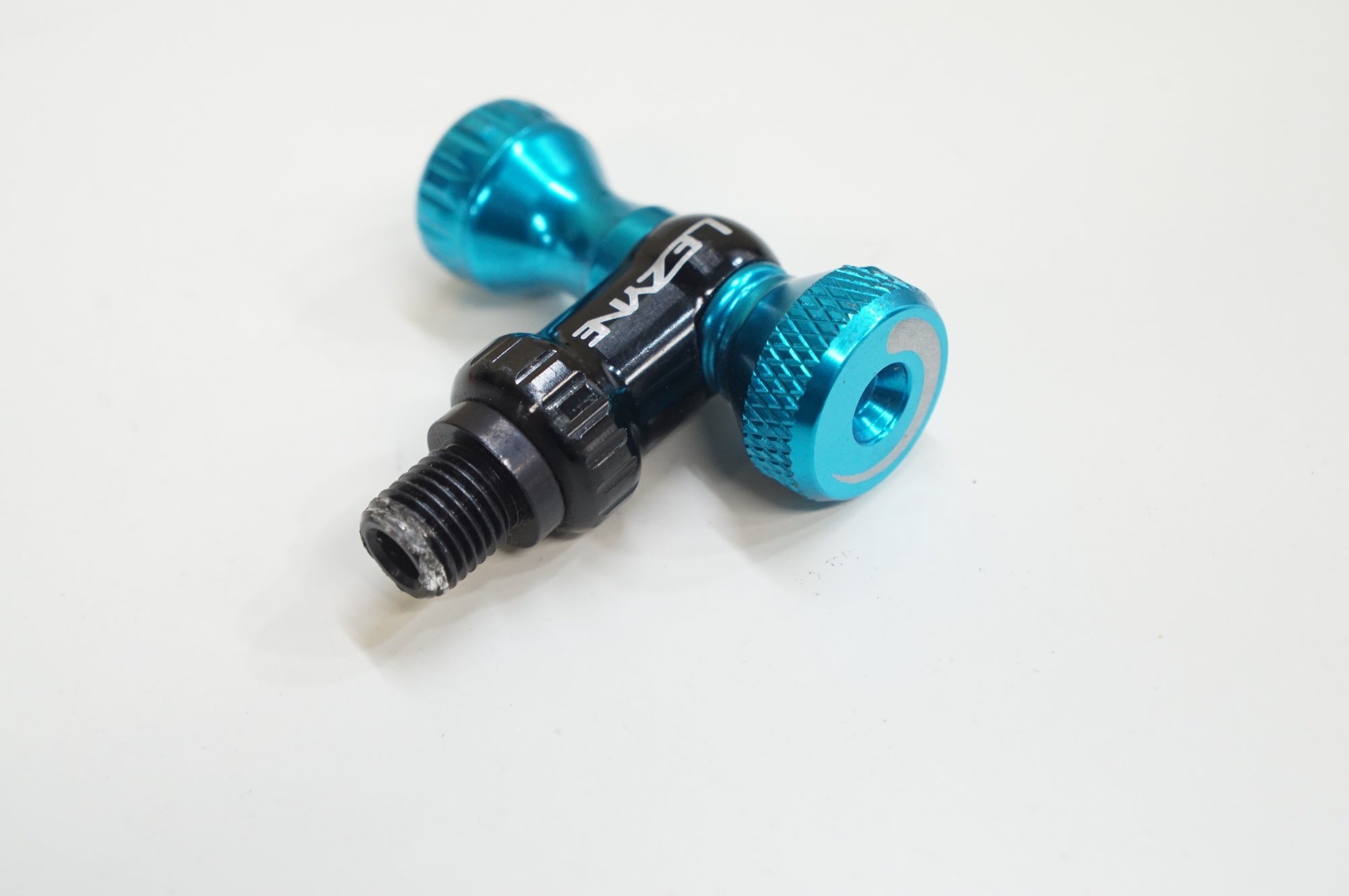 LEZYNE 「レザイン」 CONTROL DRIVE 16G インフレーター / 大宮店