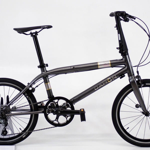 Dahon clinch 20インチ シマノ10速 折りたたみ 折りたたみ自転車には見えない？DAHON Clinch D10 | 自転車