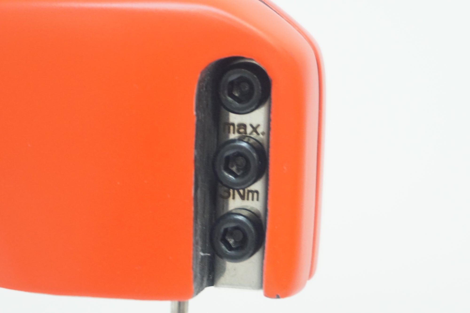 BMC 「ビーエムシー」 ICS CARBON AERO 360mm コックピットシステム ハンドル / 大阪美原北インター店