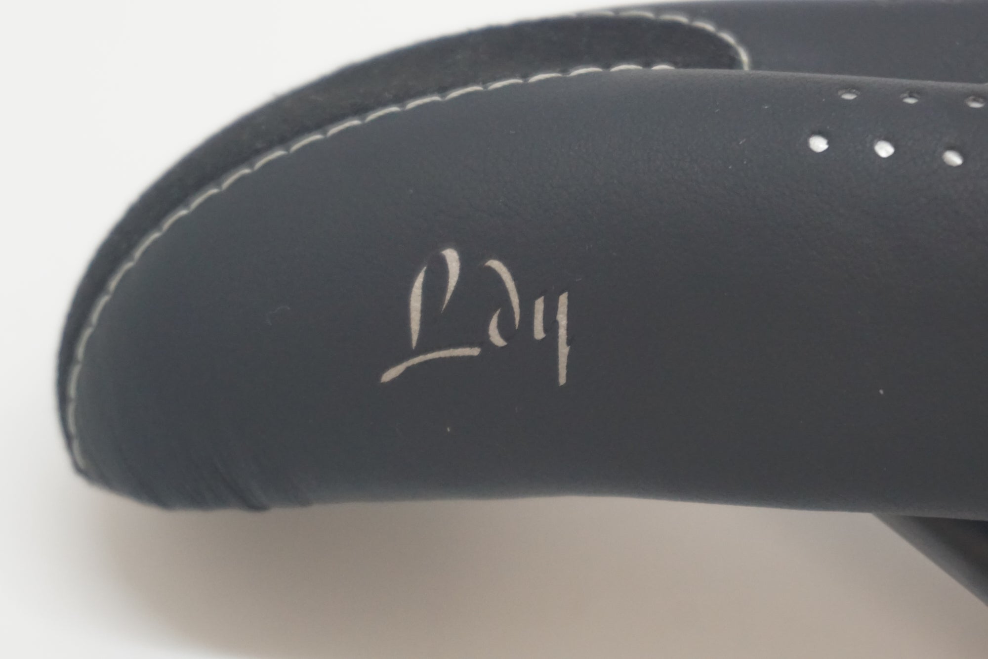 SELLE ITALIA 「セライタリア」 LADY SMALL GEL FLOW サドル / 福岡店