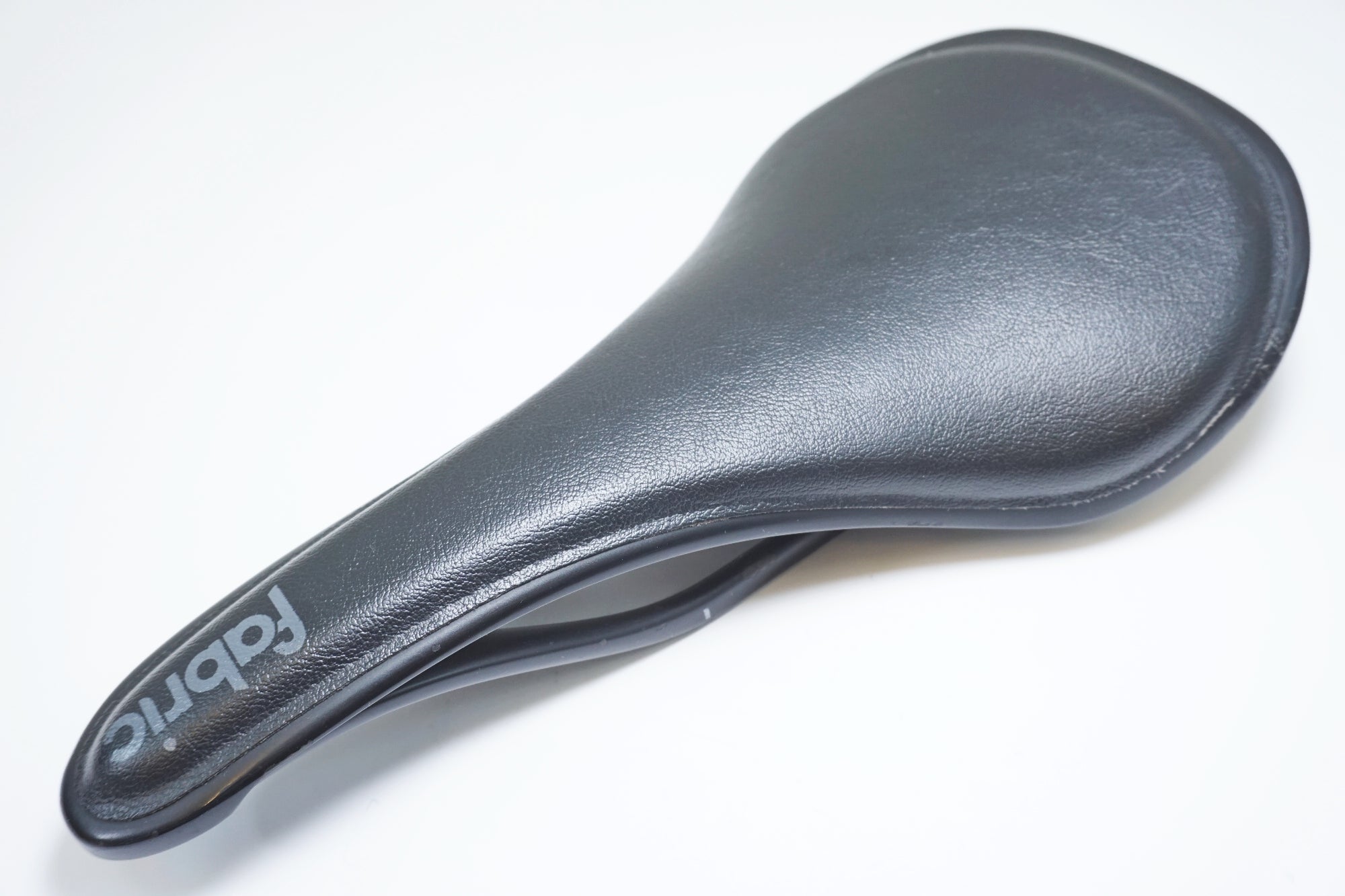 FABRIC 「ファブリック」 ALM ULTIMATE サドル / 有明ガーデン店