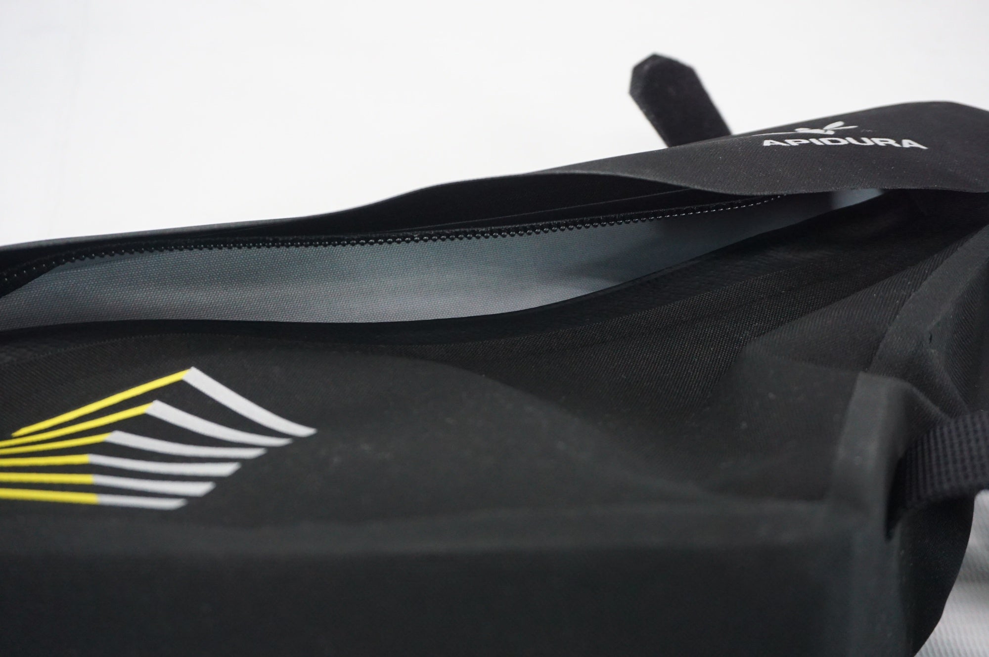 APIDURA 「アピデュラ」 レーシング・フレームパック / 阪急塚口店