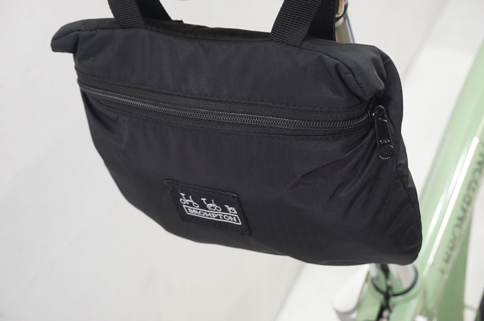 BROMPTON 「ブロンプトン」 CLASSIC EDITION INSPIRED BY LONDON 2024年モデル 16インチ 折り畳み自転車 / 大宮店