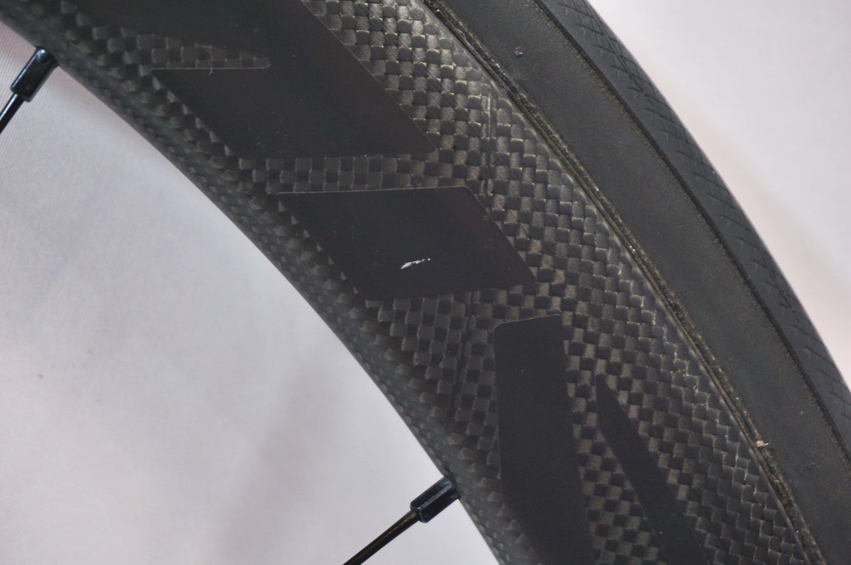 MAVIC 「マビック」 COSMIC CARBONE 40 シマノ11速 ホイールセット