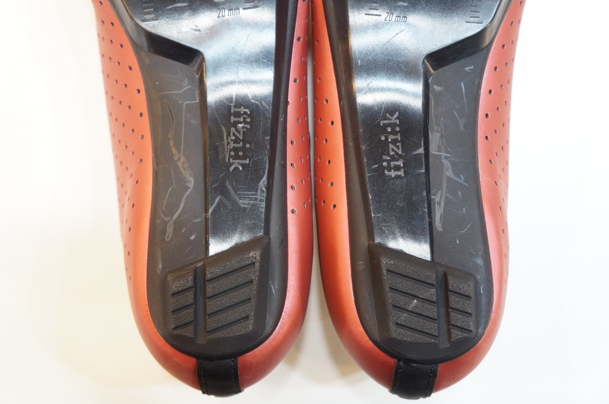 FIZIK 「フィジーク」 VENTO OMNA 25.7mm シューズ / バイチャリ浦和ベース