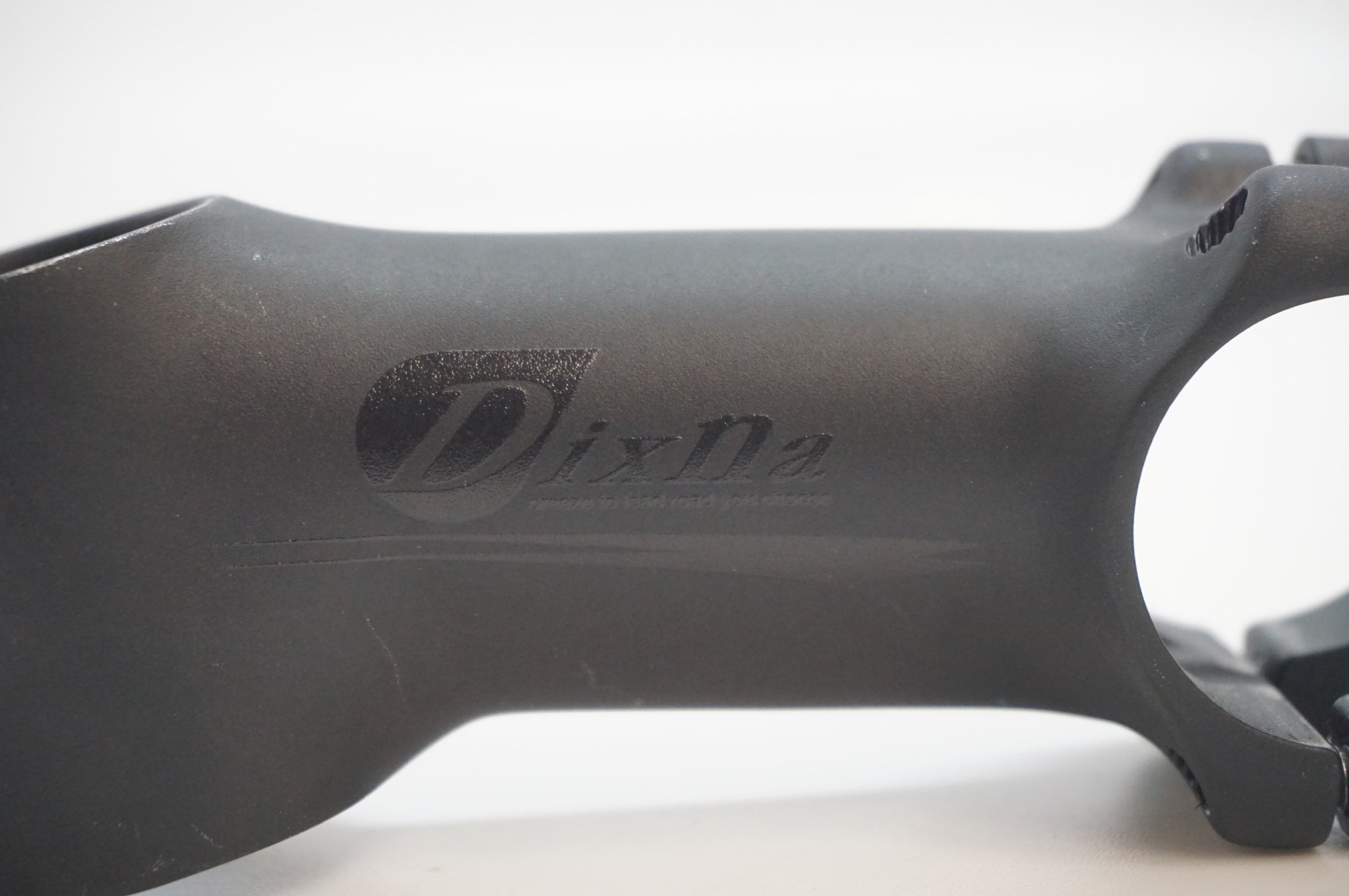 DIXNA 「ディズナ」 V-シェイプ φ31.8 90mm ステム / 福岡店