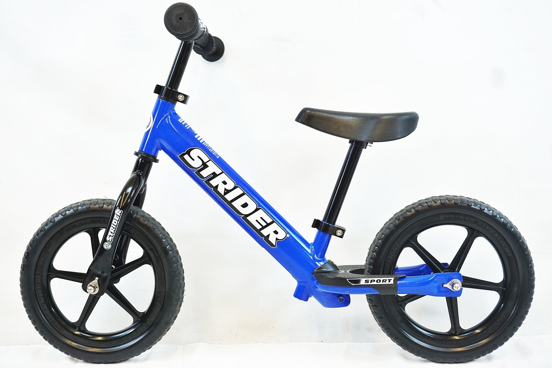 STRIDER 「ストライダー」 12 2023年モデル 12インチ キッズバイク / 有明ガーデン店