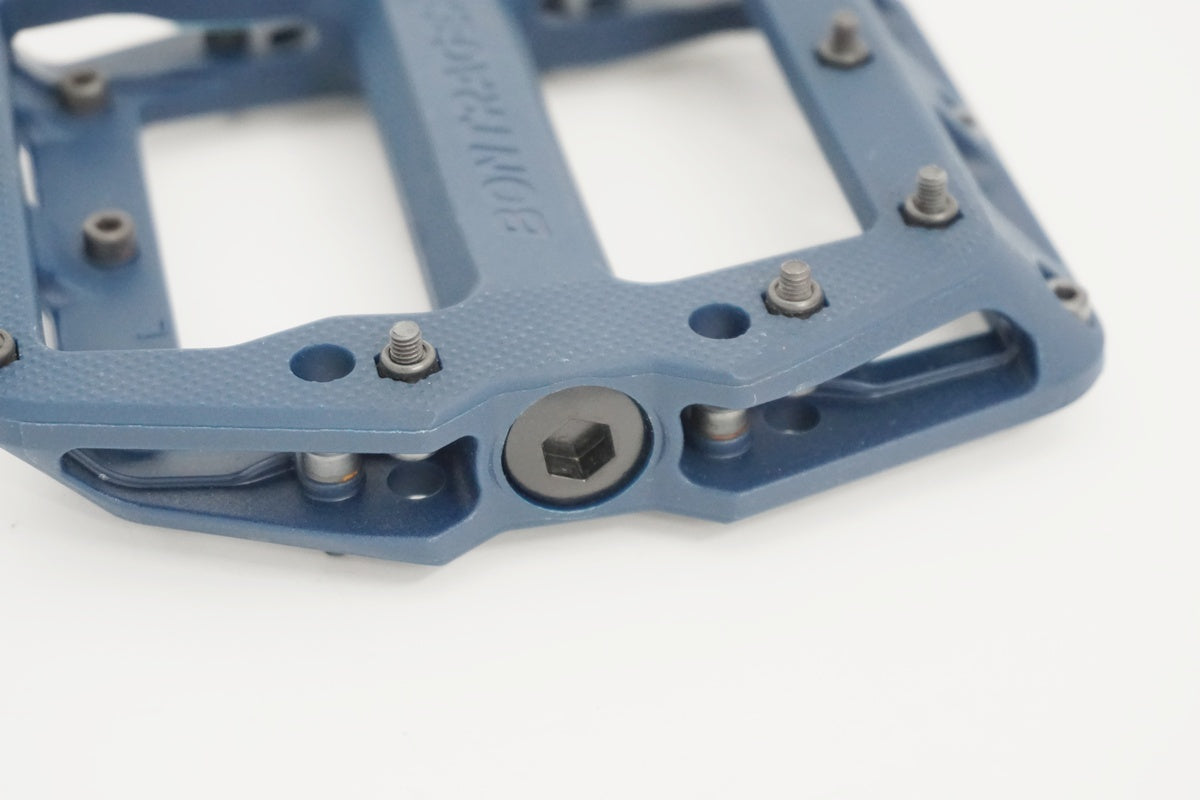 ELITE PERFORMER 15ポンド BONTRAGER 「ボントレガー」 Line Elite Pedals ペダル / 京都