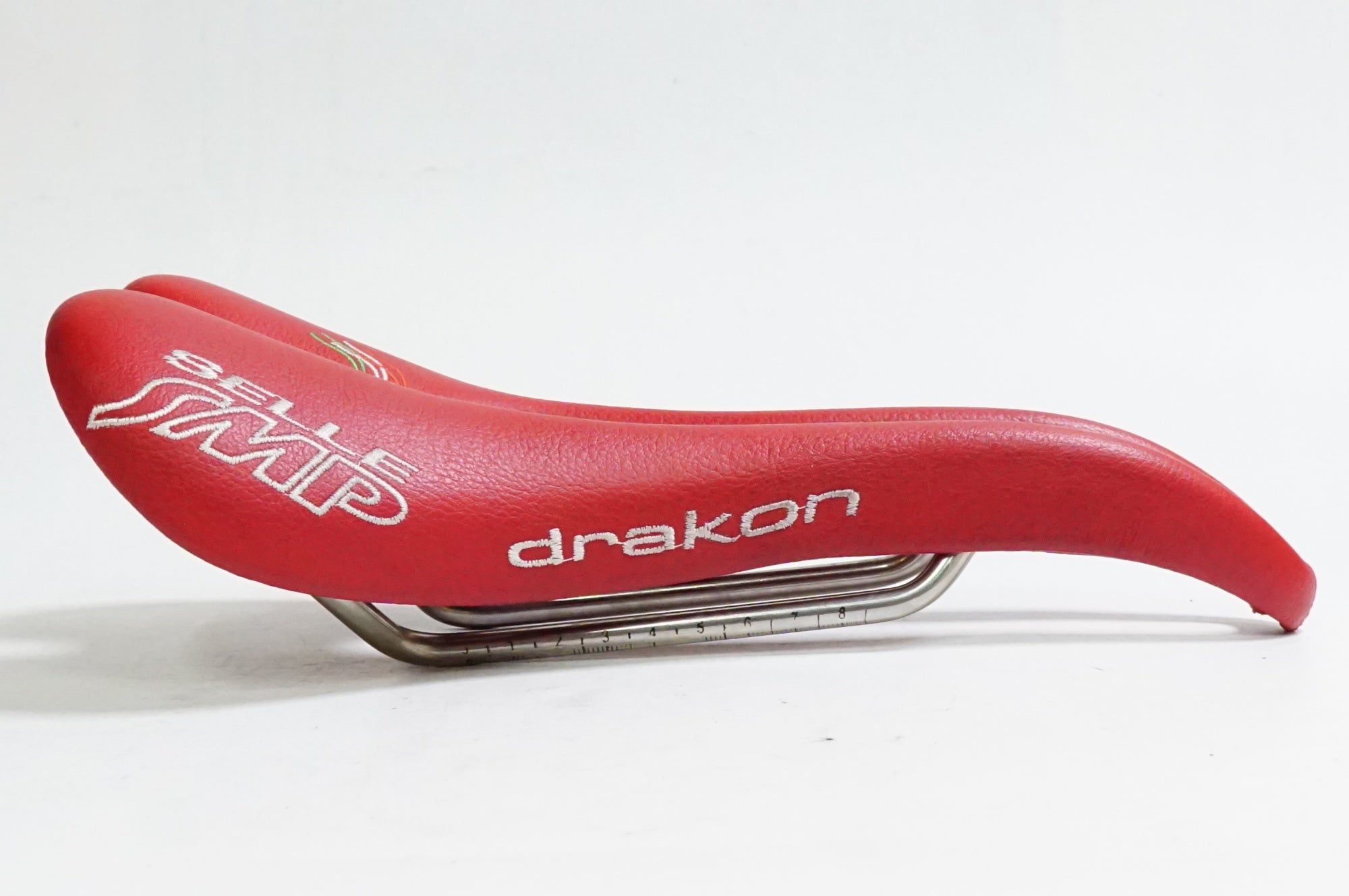 SELLE SMP 「セラ エスエムピー」 DRAKON サドル / 熊谷本店