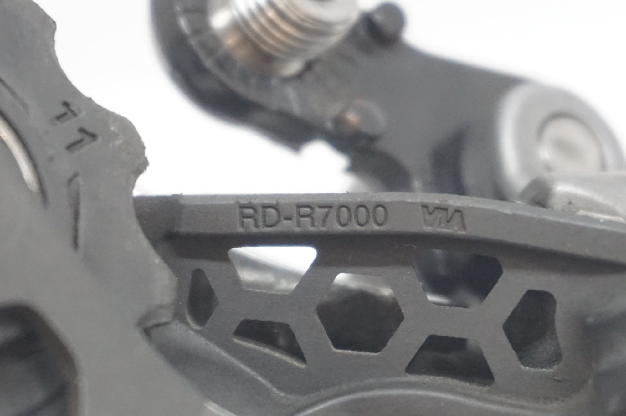 SHIMANO 「シマノ」 105 RD-R7000 リアディレイラー / 福岡アイランドシティ店