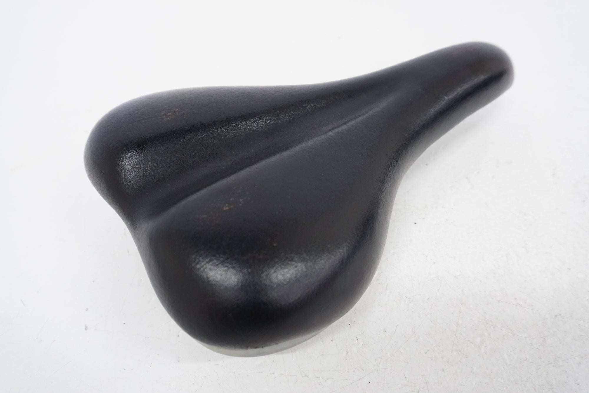 VELO 「ベロ」 サドル / 浜松店