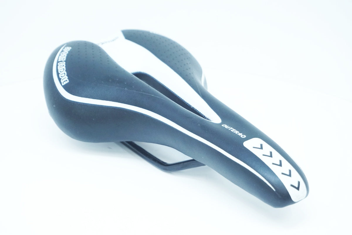 OUTER☆O 「アウターオー」 サドル / 大阪美原北インター店