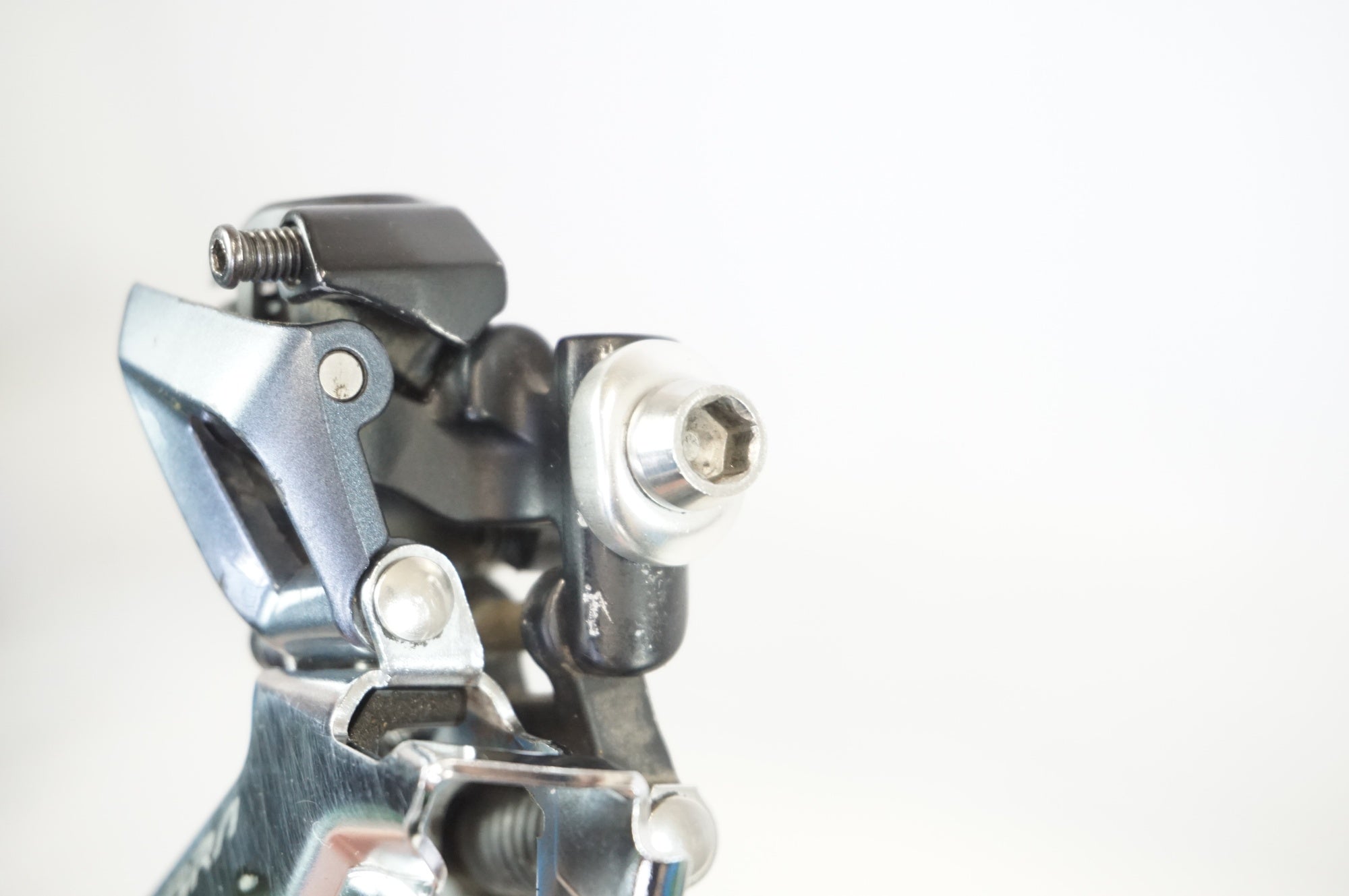 SHIMANO 「シマノ」 ULTEGRA FD-R8000 フロントディレイラー / 宇都宮