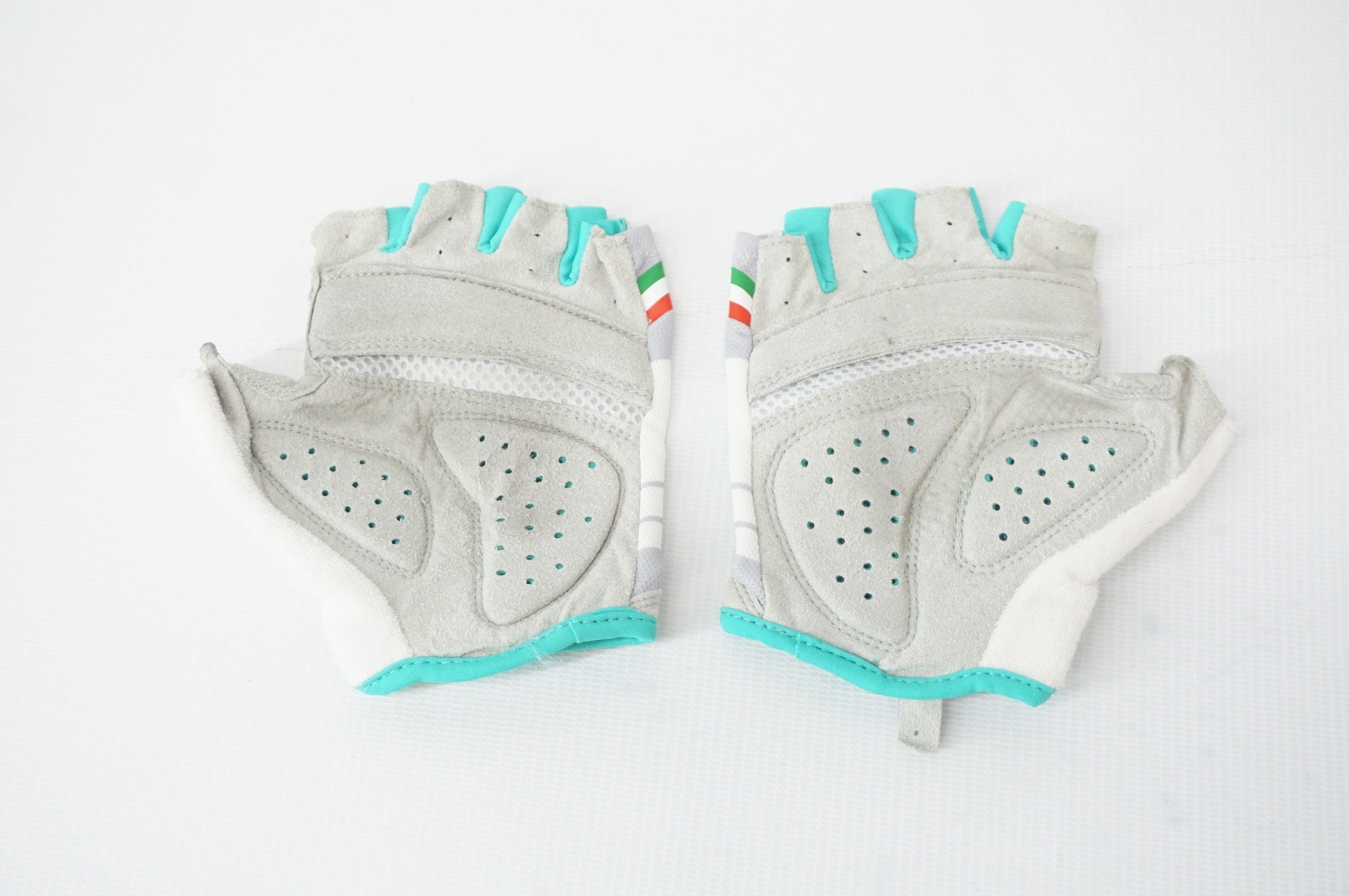 BIANCHI 「ビアンキ」 S(21-22cm)サイズ 指切りグローブ / 阪急塚口店