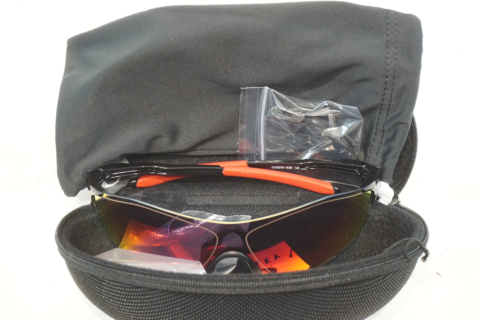 OAKLEY 「オークリー」 EVZERO PATH アイウェア / 横浜戸塚店