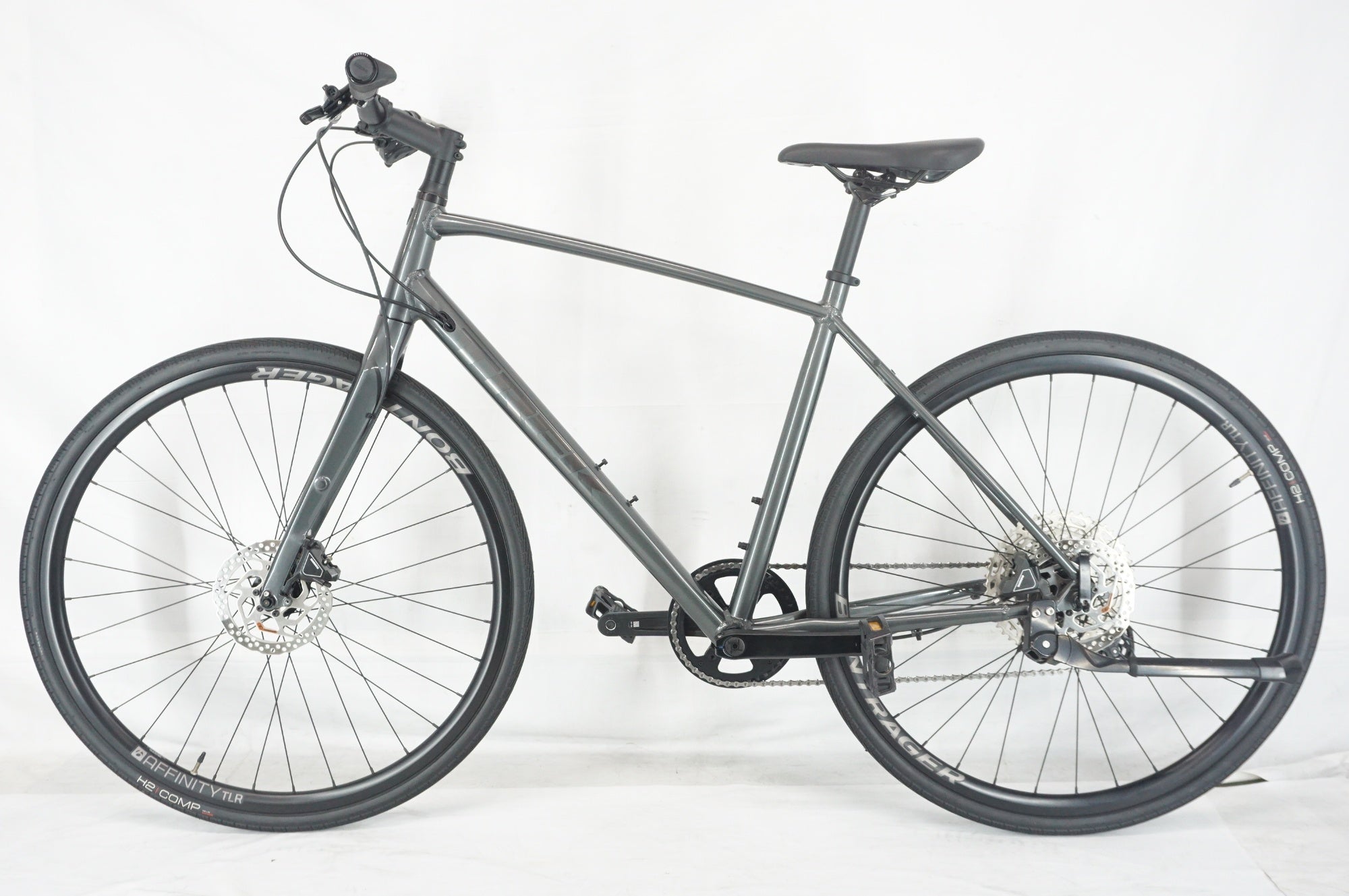 TREK 「トレック」 FX4 DISC 2021年モデル クロスバイク / 阪急塚口店