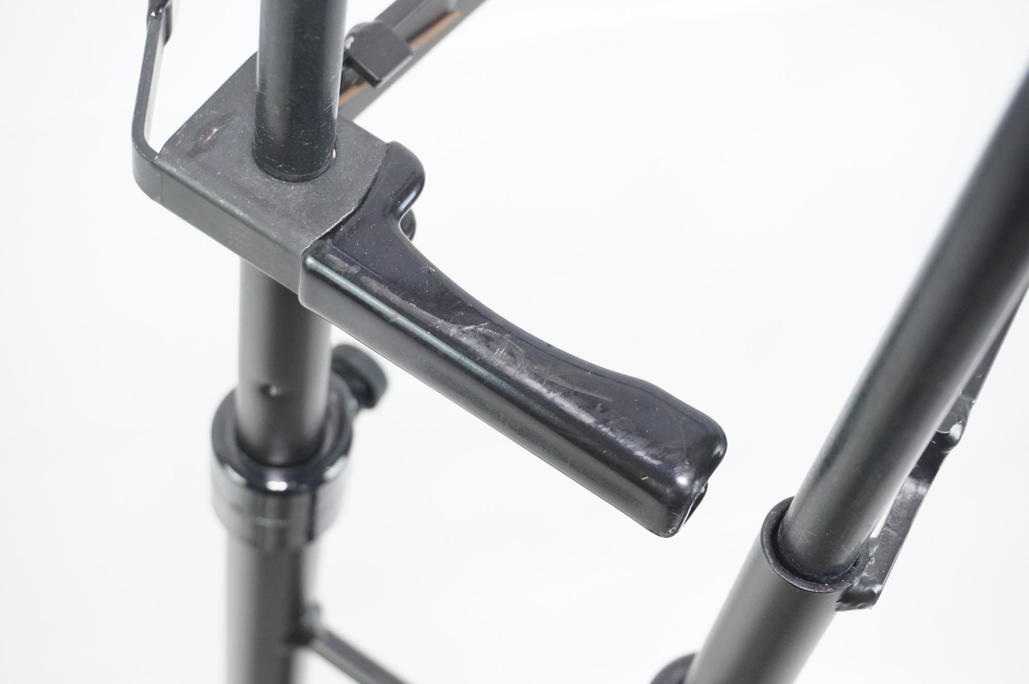 IWA A01V Special ブラックディスプレイスタンド A01V Special 縦・横両置きバイクスタンド｜iWA