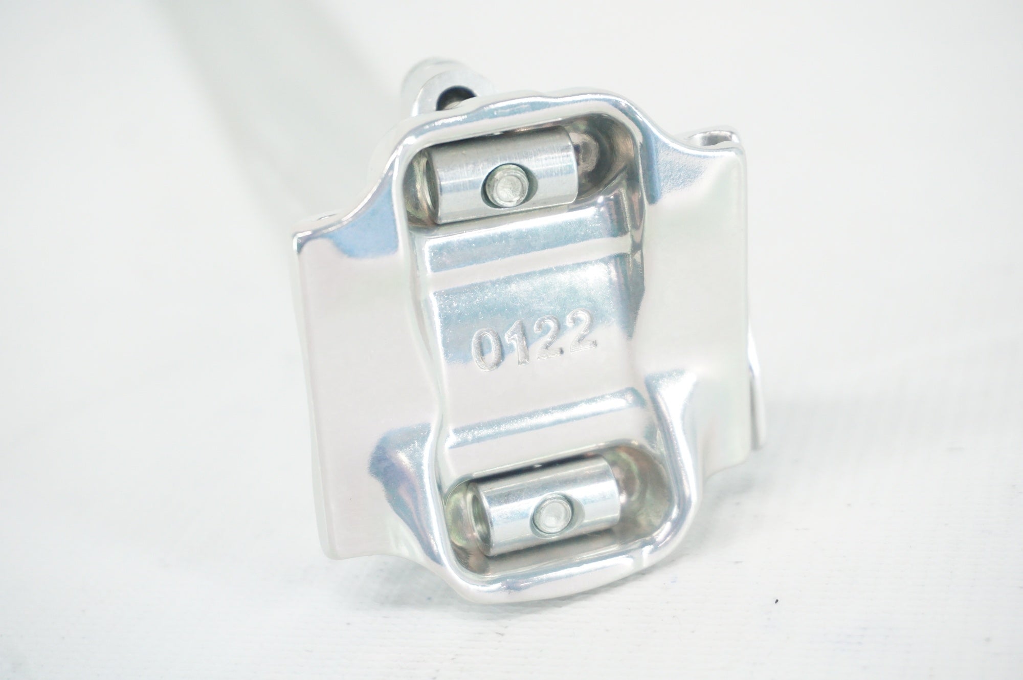 THOMSON 「トムソン」 MASTERPIECE SETBACK Φ27.2 330mm シートポスト / 阪急塚口店