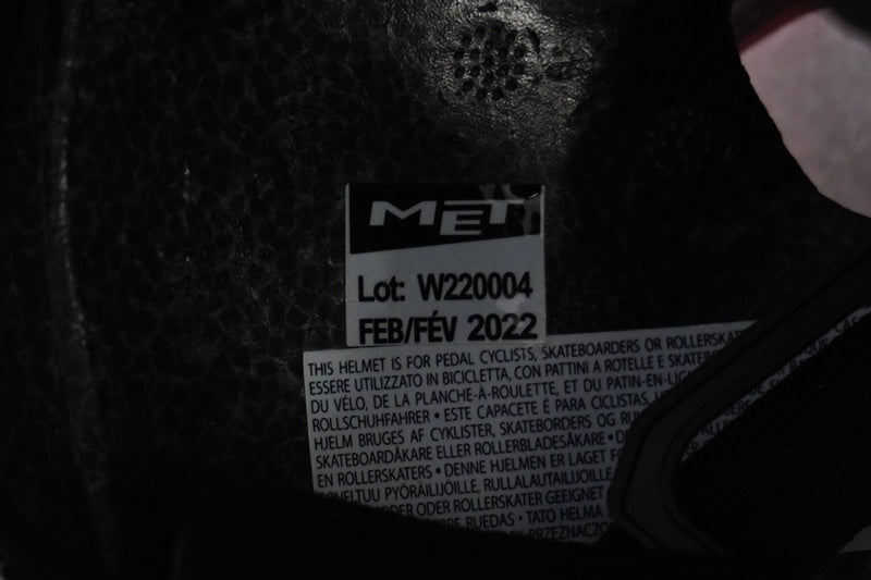 MET 「メット」 STRALE 58-62cm ヘルメット / 浜松店