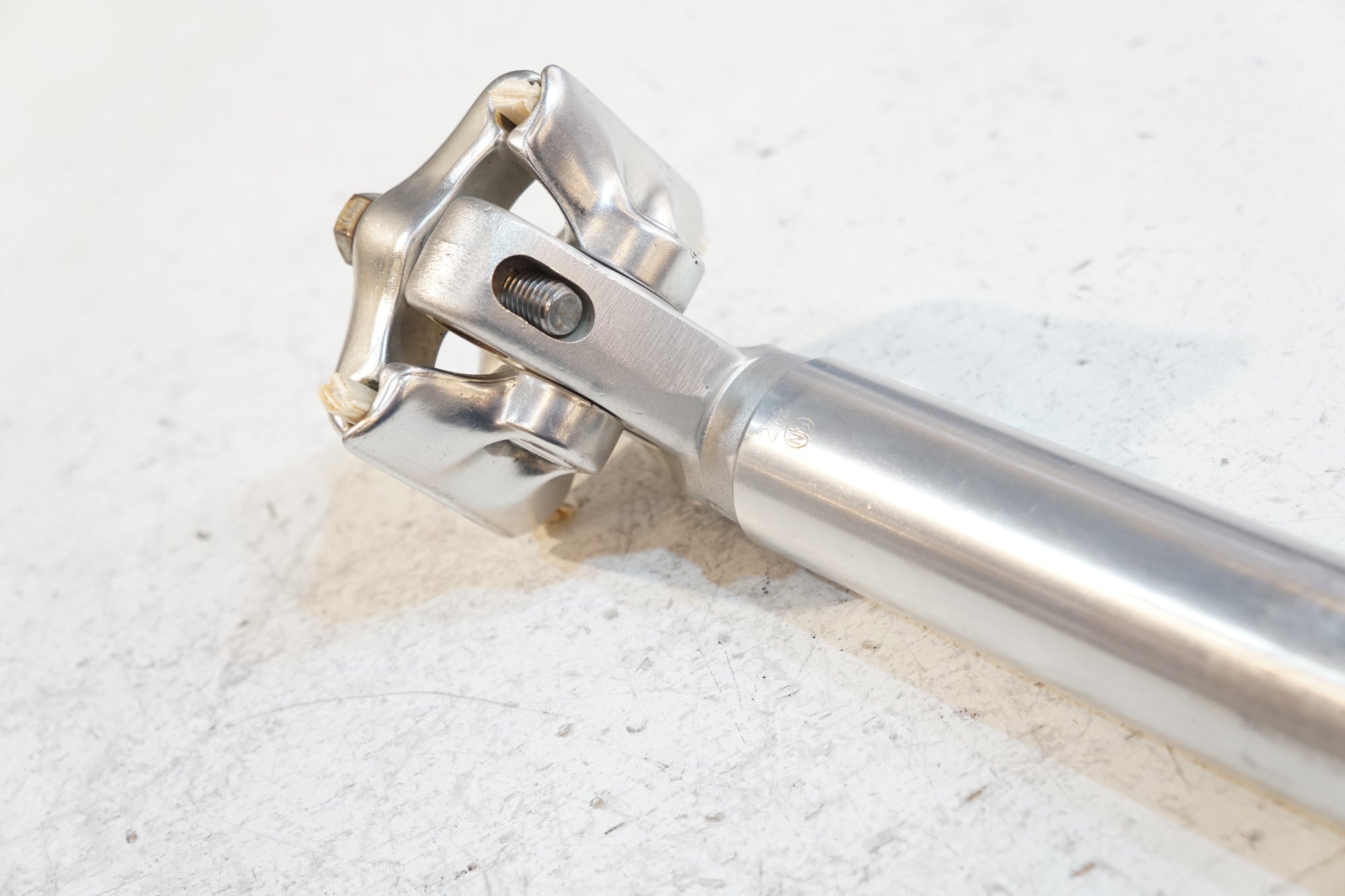 SUGINO 「スギノ」 MIGHTY NJS 205mm φ27.2 シートポスト / バイチャリ
