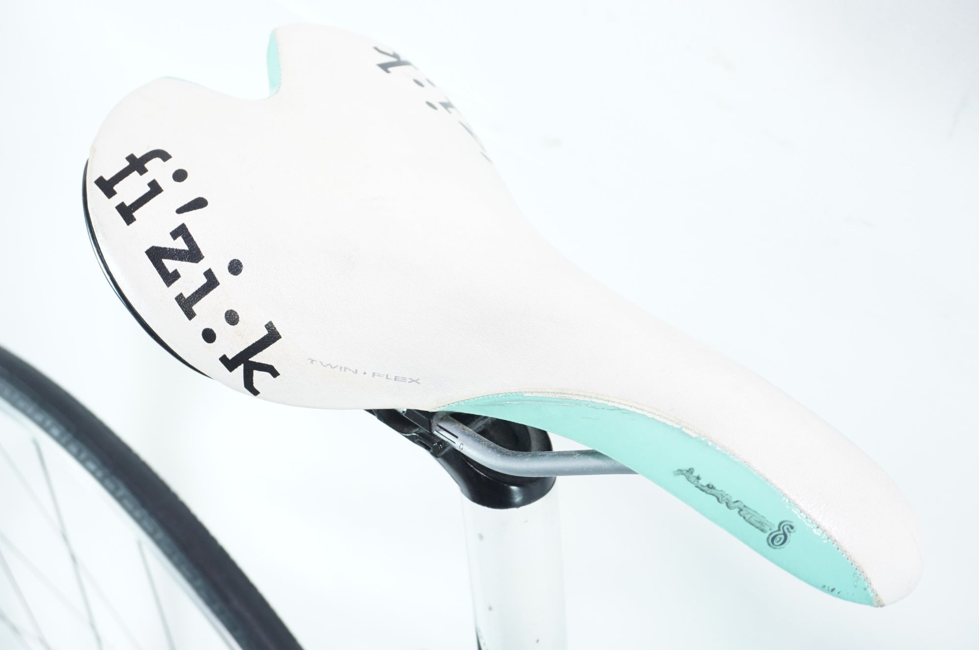 BIANCHI 「ビアンキ」 VIA NIRONE7 ALUCARBON ULTEGRA 2011年モデル ロードバイク / バイチャリ中目黒店
