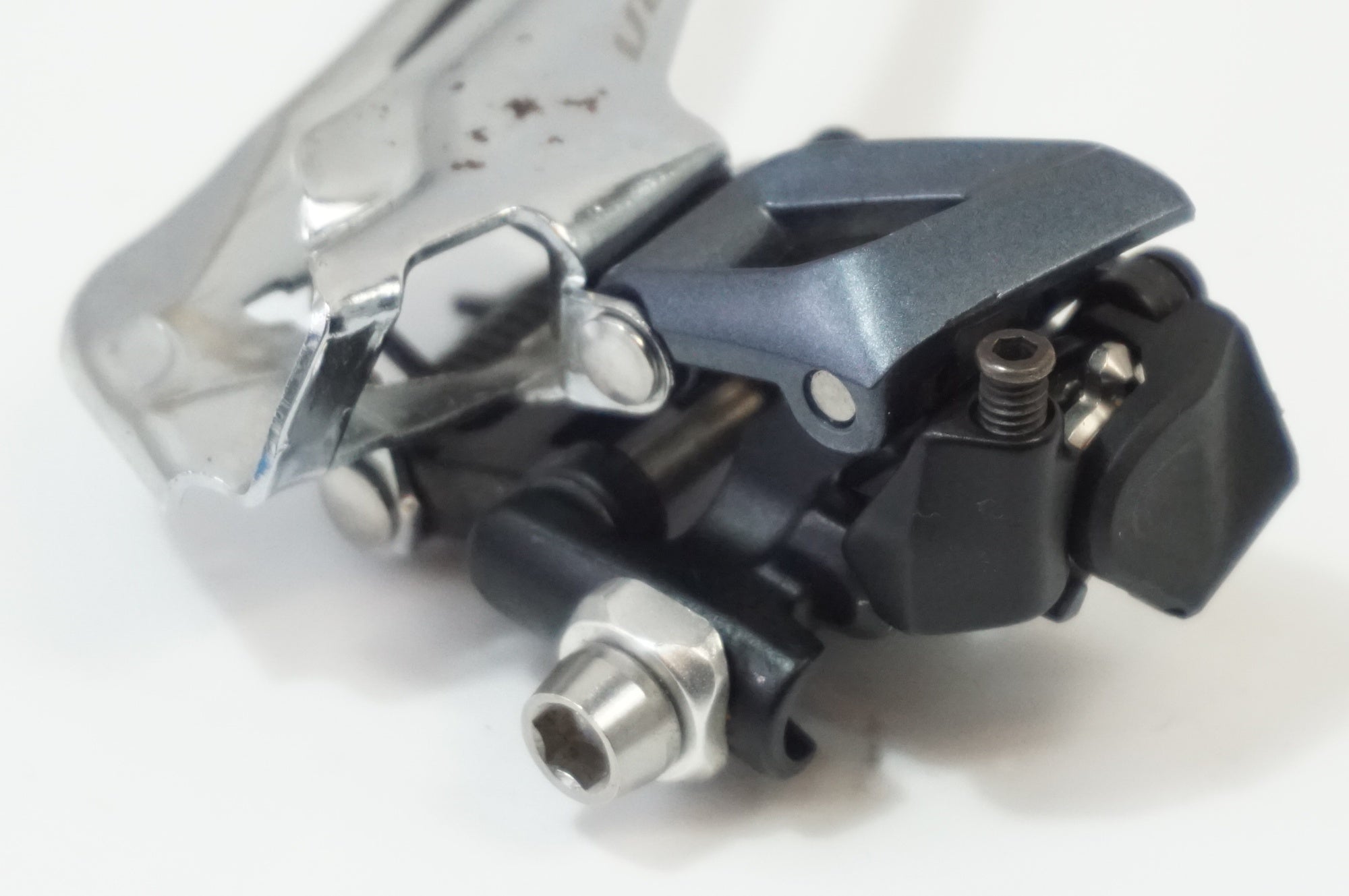 SHIMANO 「シマノ」 ULTEGRA FD-R8000 フロントディレイラー / 世田谷